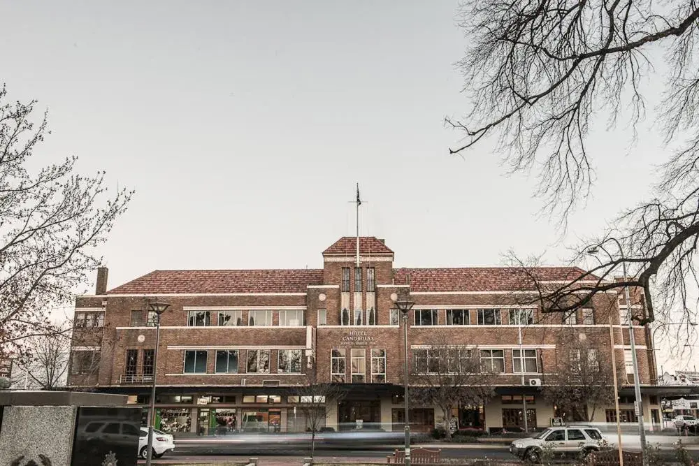 Hotel Canobolas Hotel Canobolas