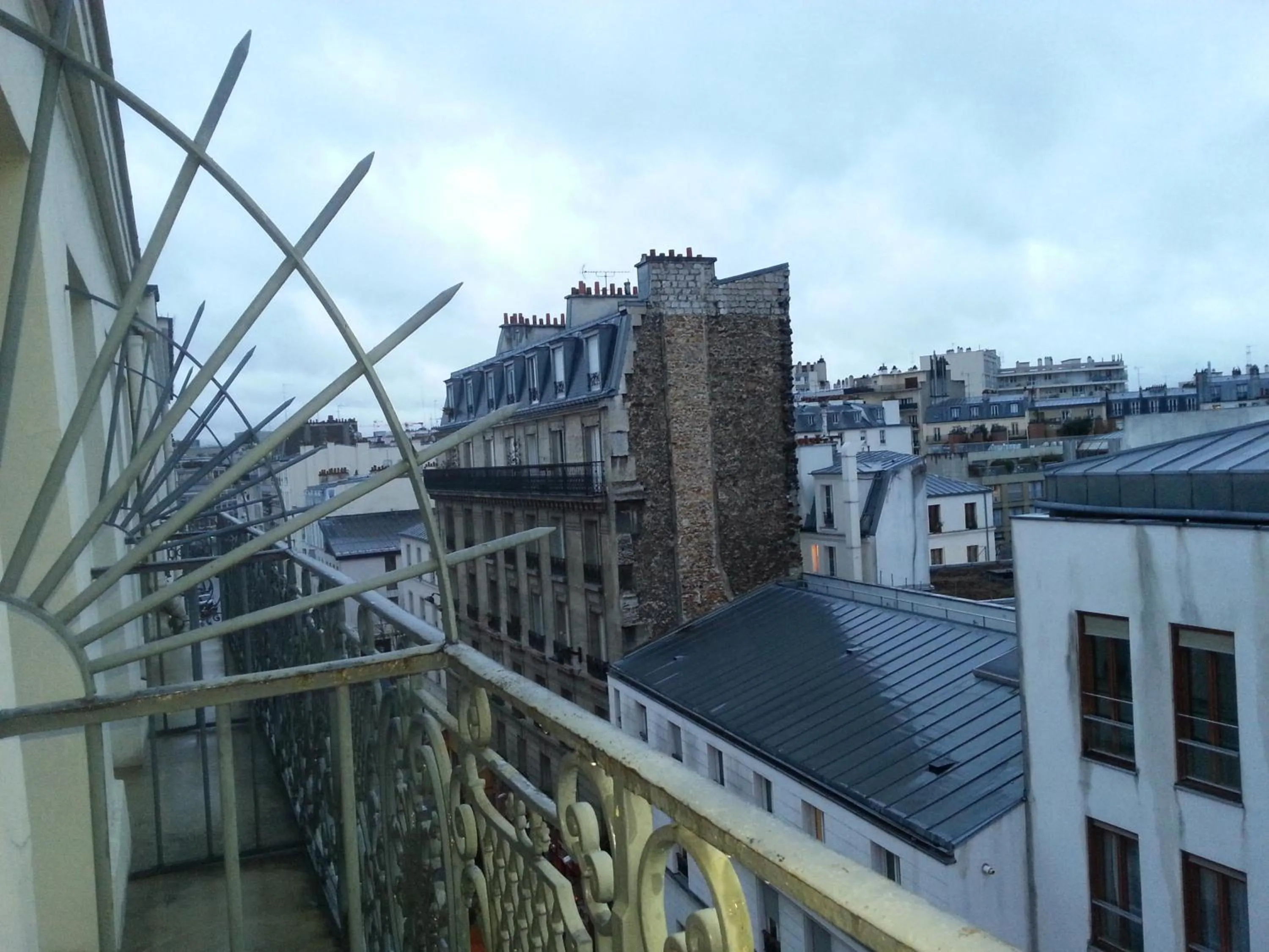 Balcony/Terrace in Hipotel Paris Bastille Saint Antoine