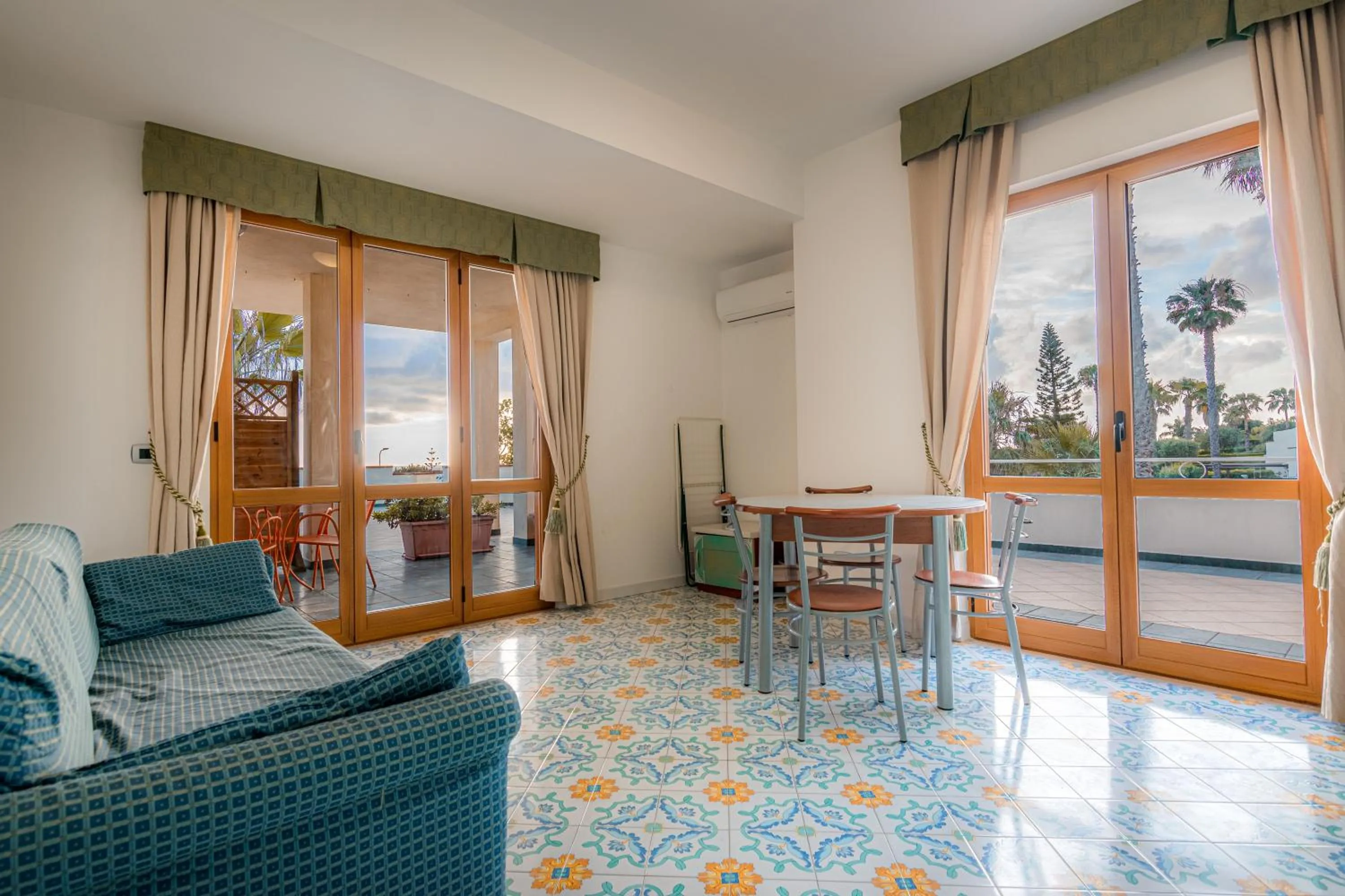 Dining area in Residence Antigua