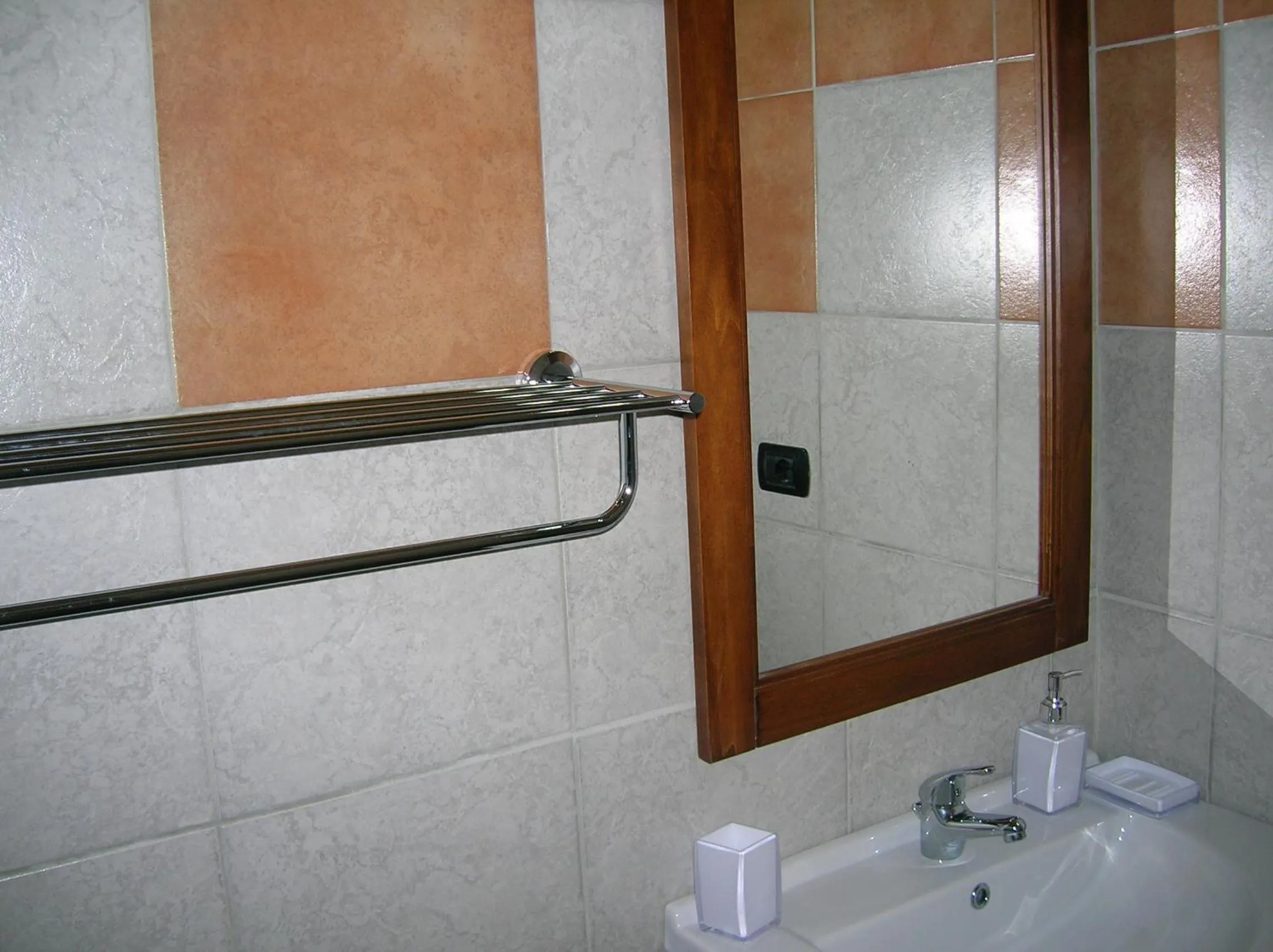 Bathroom in B&B Al Carotin