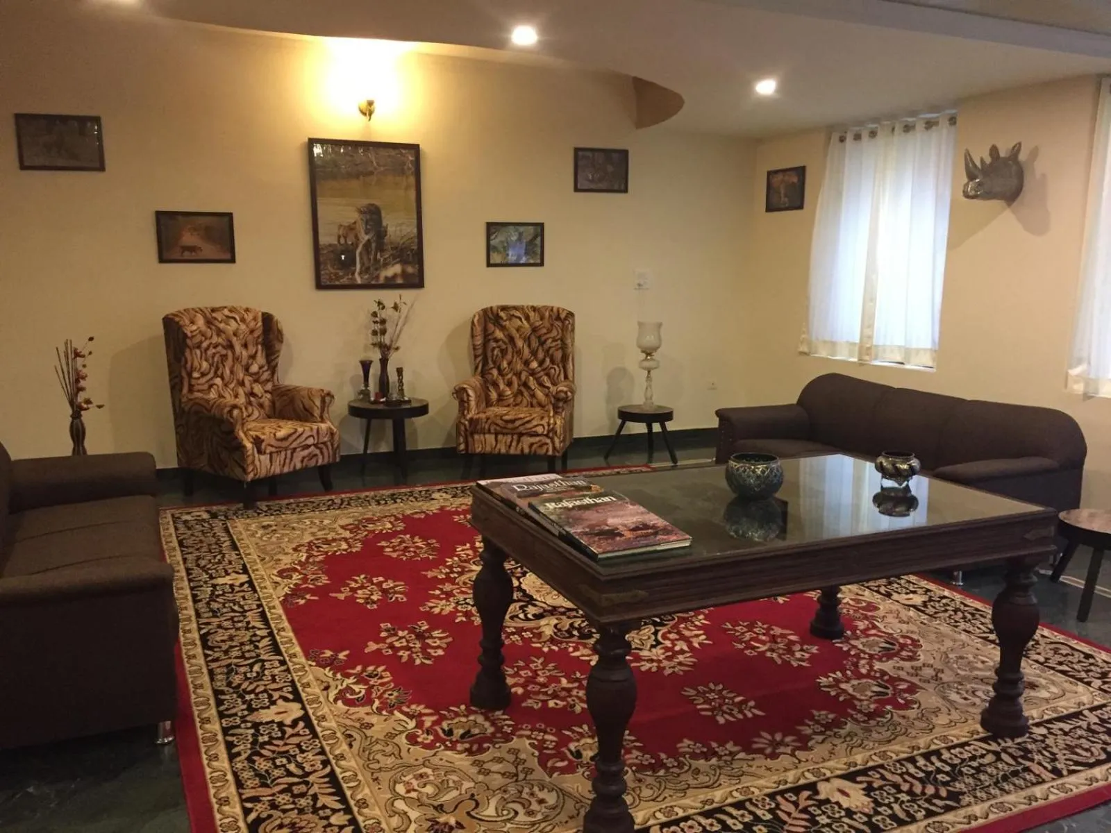 Seating area in Shani Vilas Ranthambore