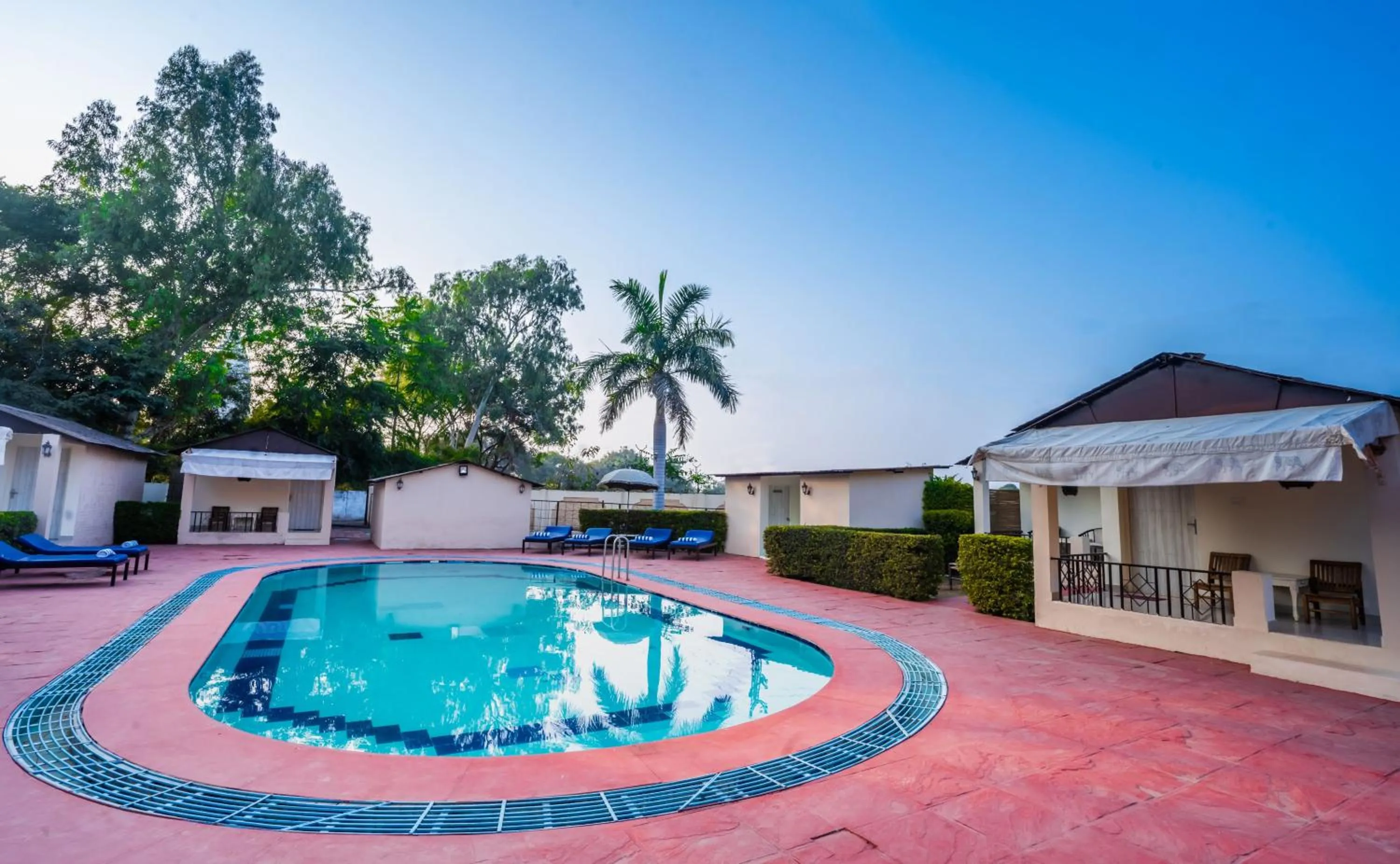 Swimming pool in Shani Vilas Ranthambore