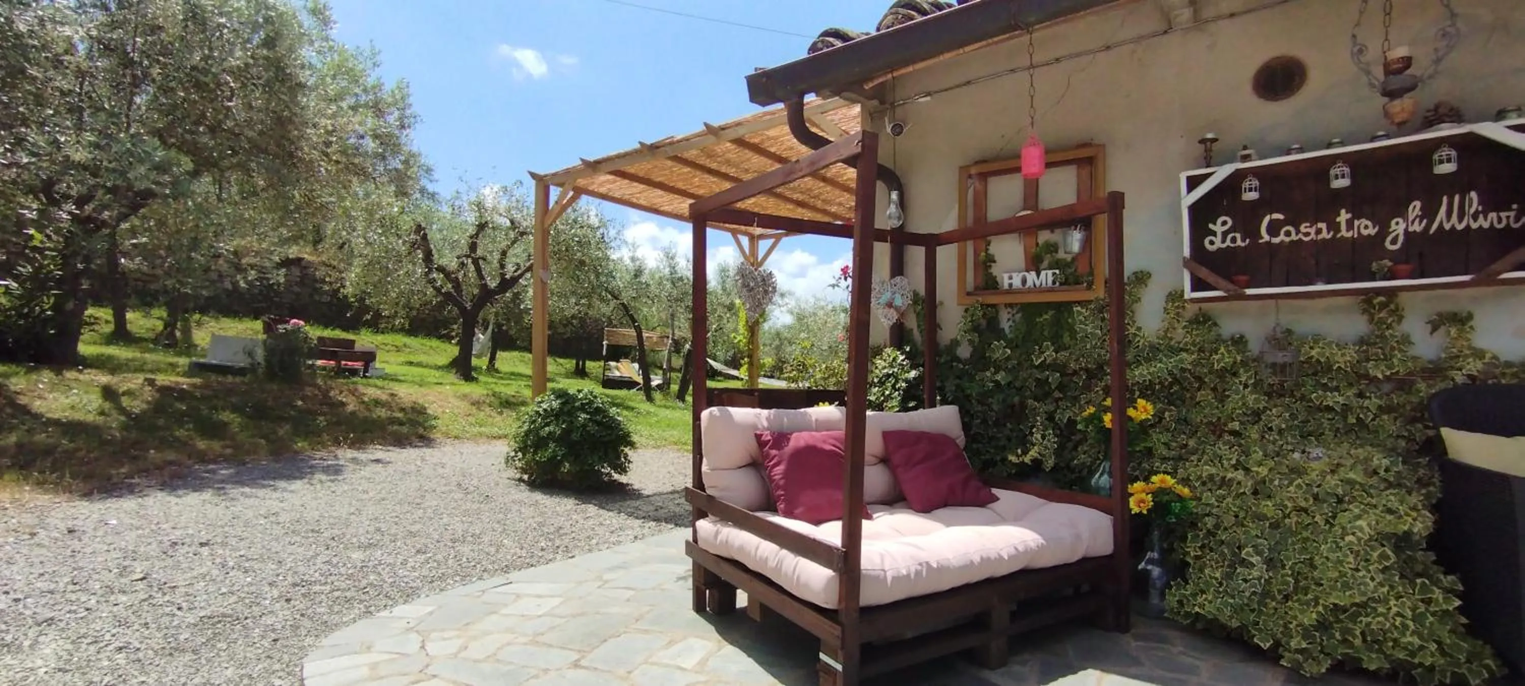 Property building in La Casa Tra Gli Ulivi