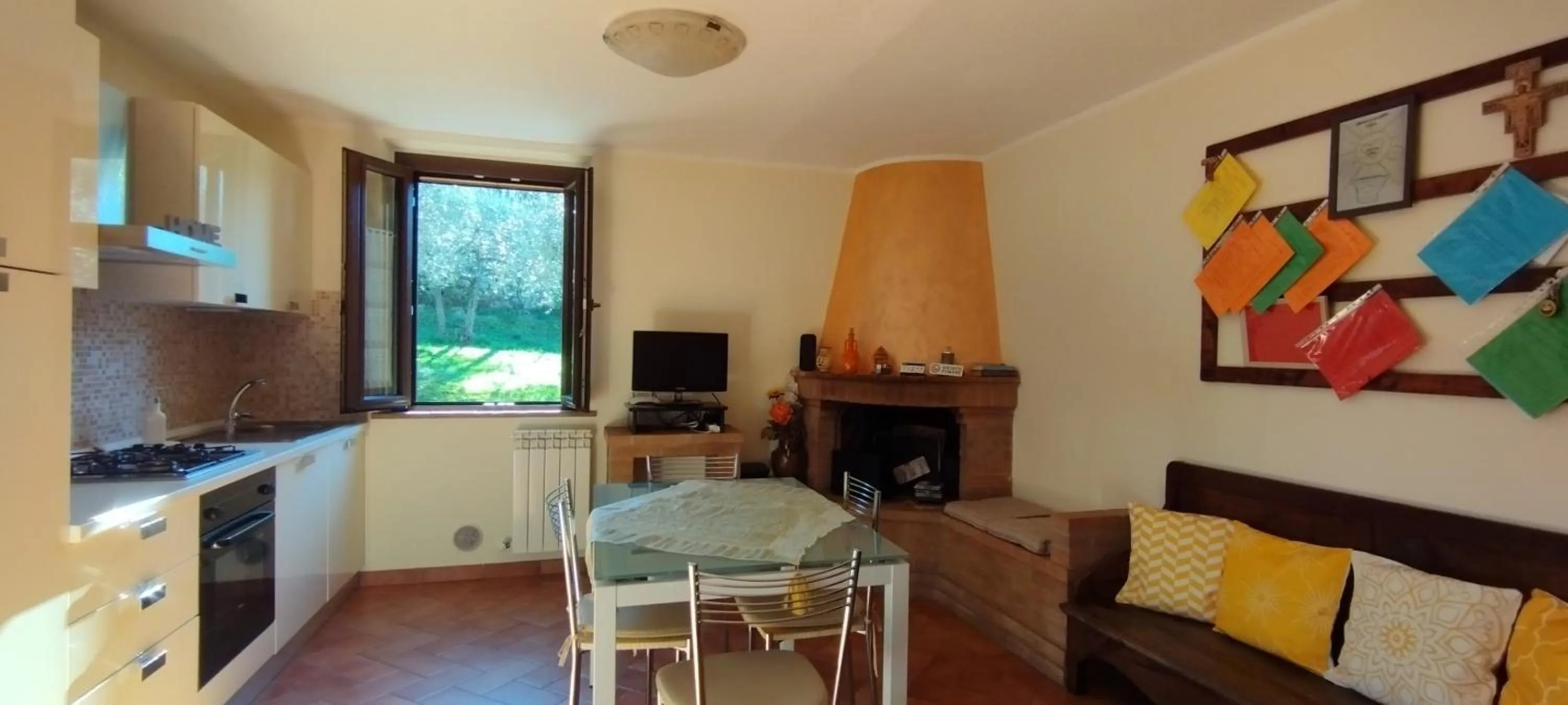 Dining area in La Casa Tra Gli Ulivi
