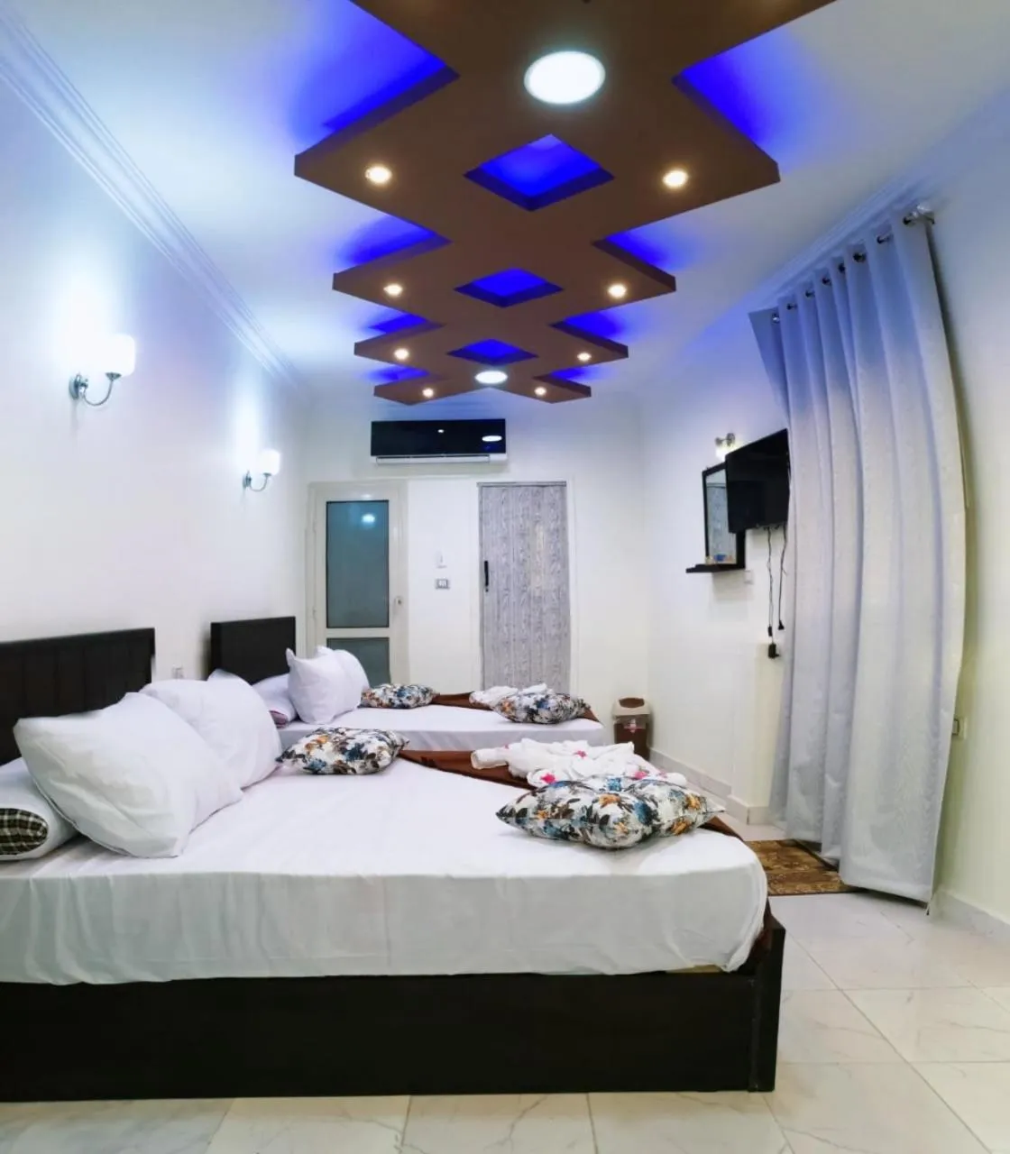 Bed in Horus Guest House Pyramids View