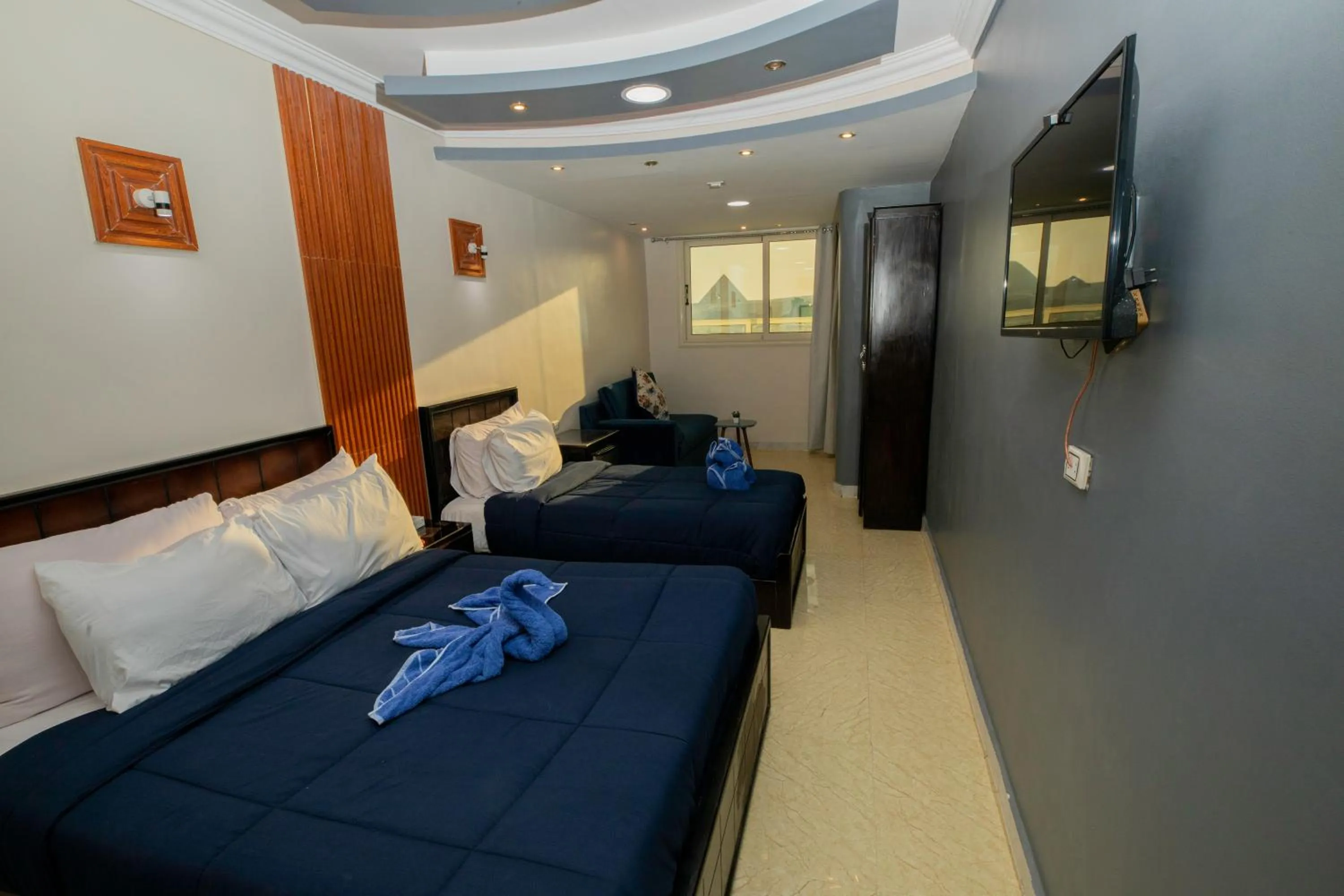 Bed in Horus Guest House Pyramids View