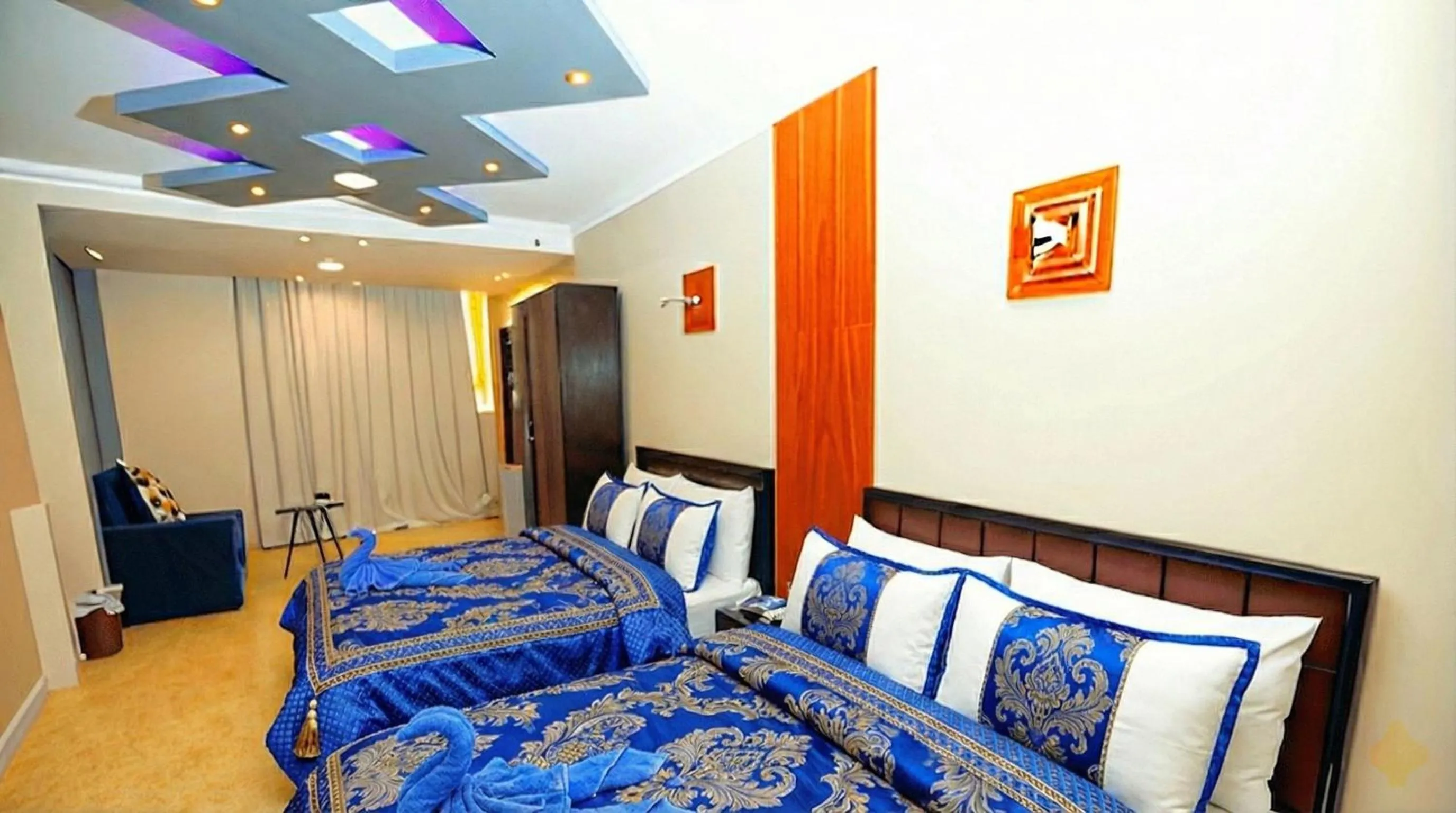 Bed in Horus Guest House Pyramids View