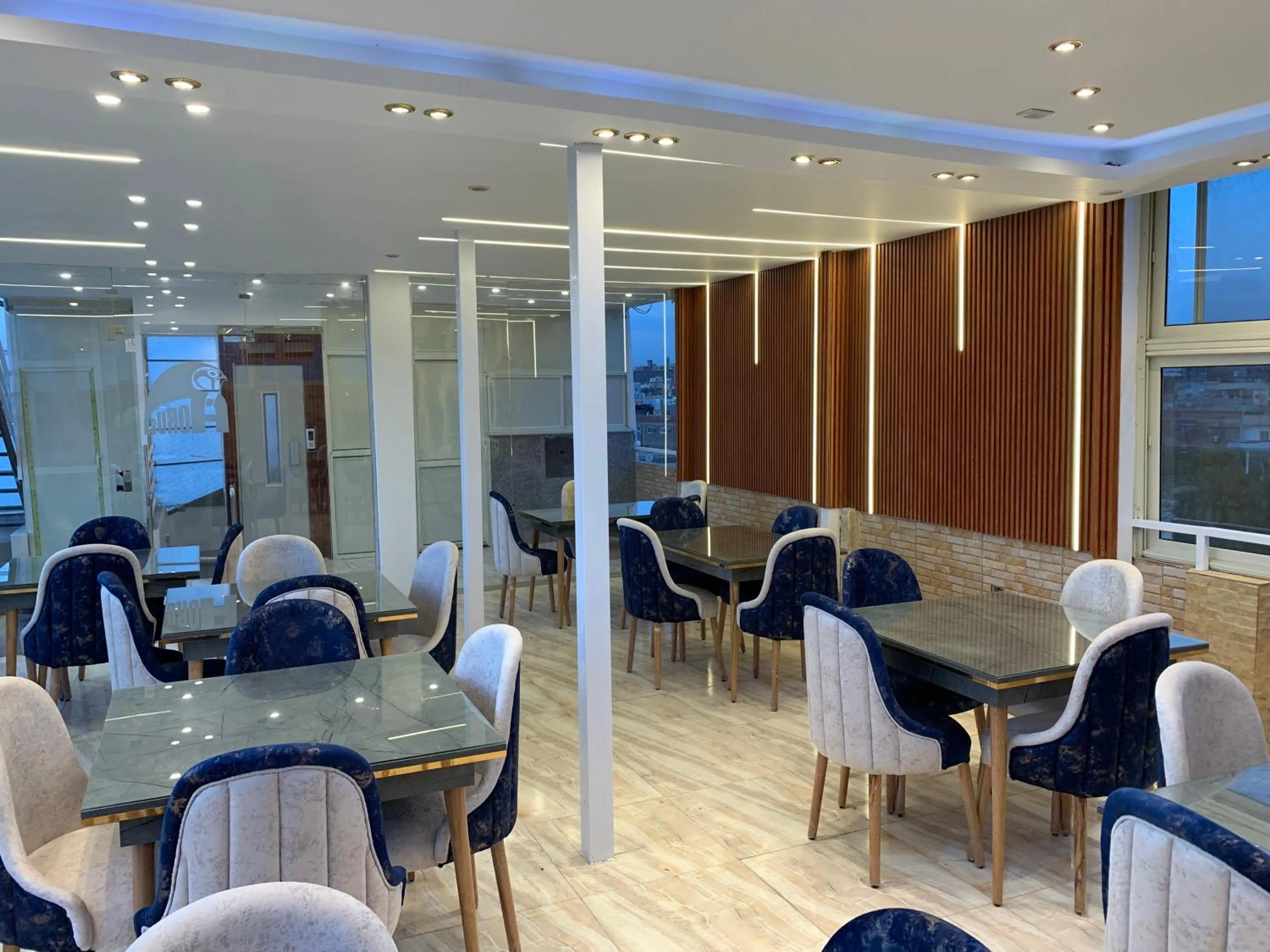 Restaurant/places to eat in Horus Guest House Pyramids View