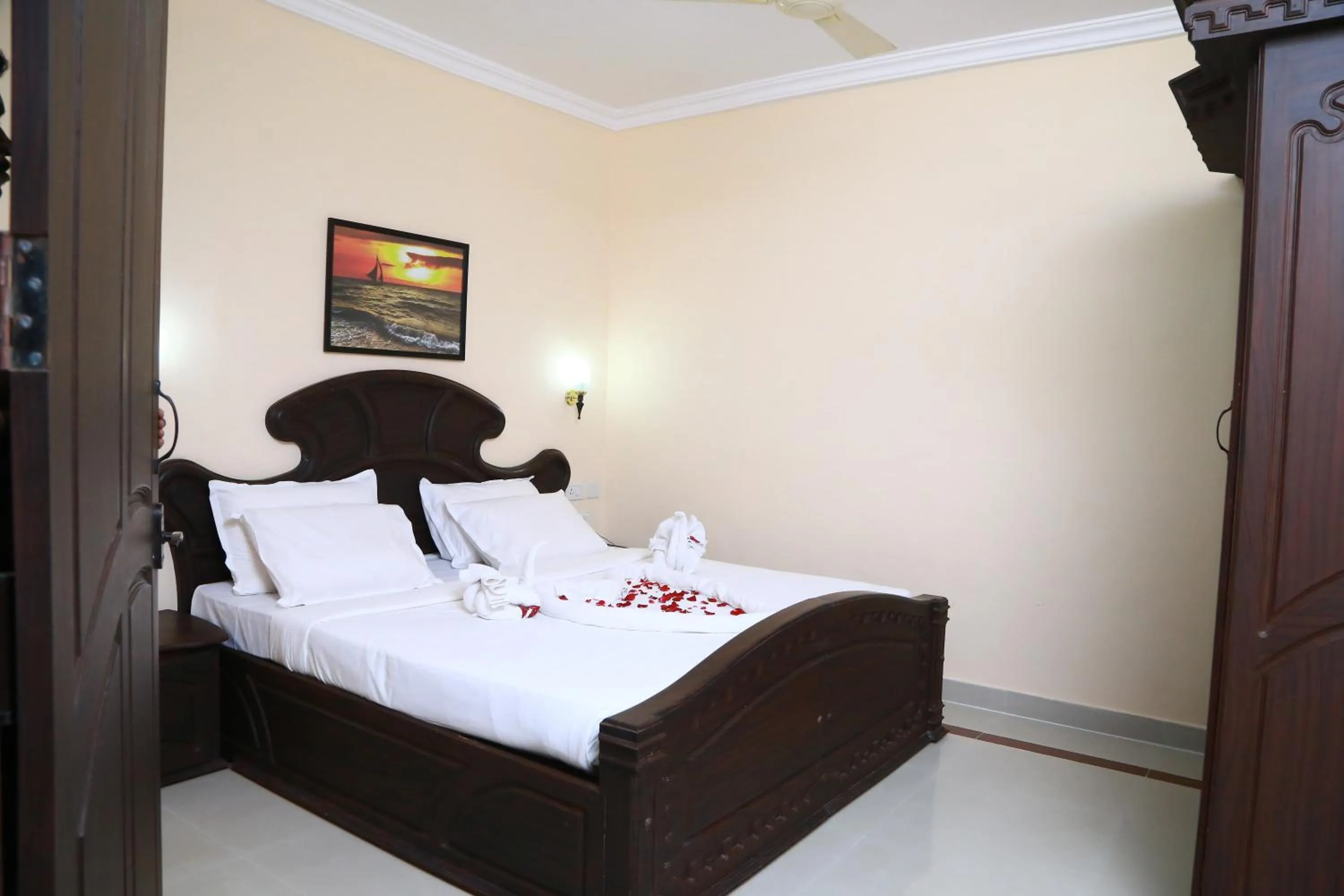 Photo of the whole room, Bed in Orison Residency Hotel