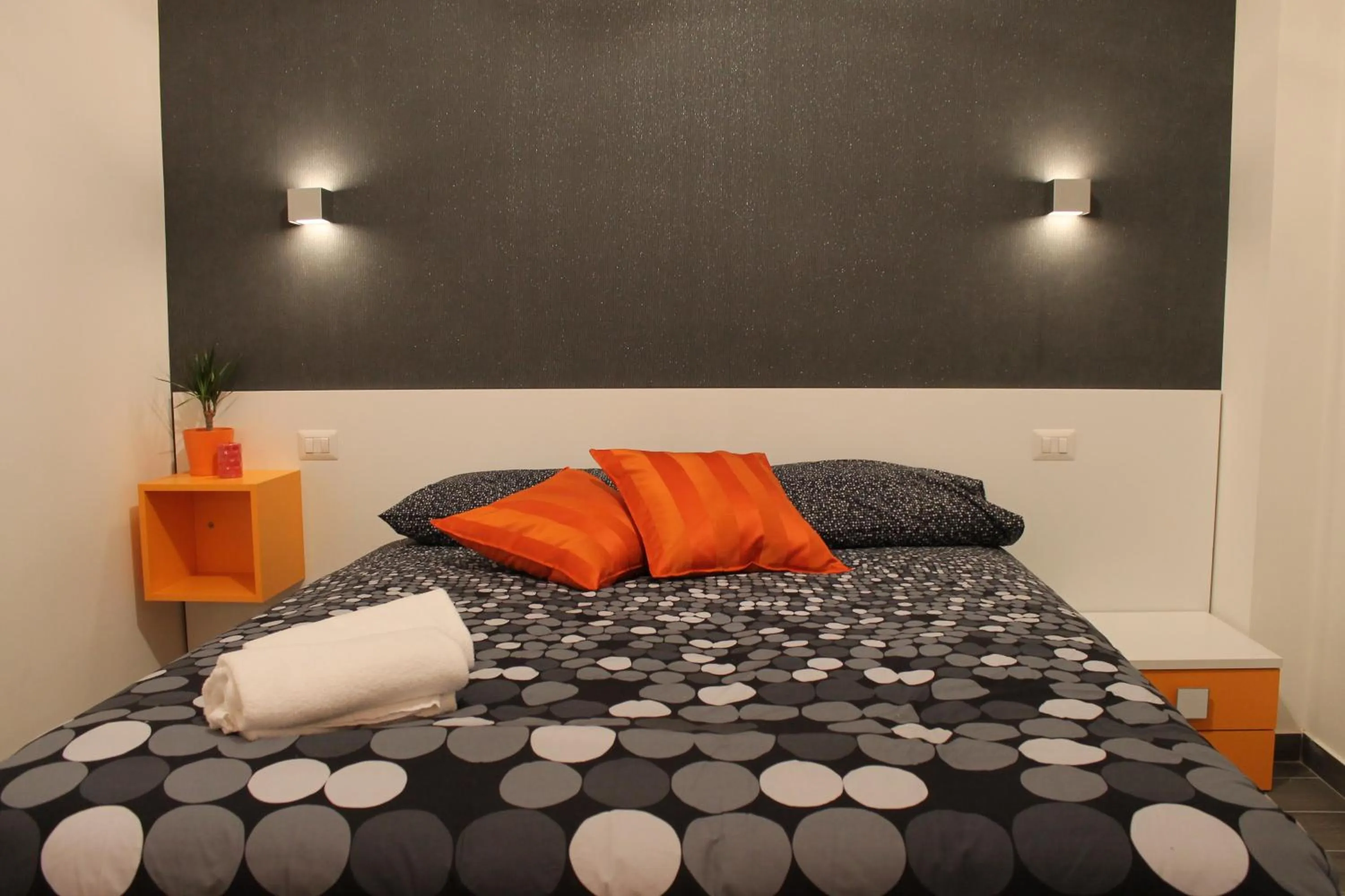 Photo of the whole room, Bed in Re di Luna B&B