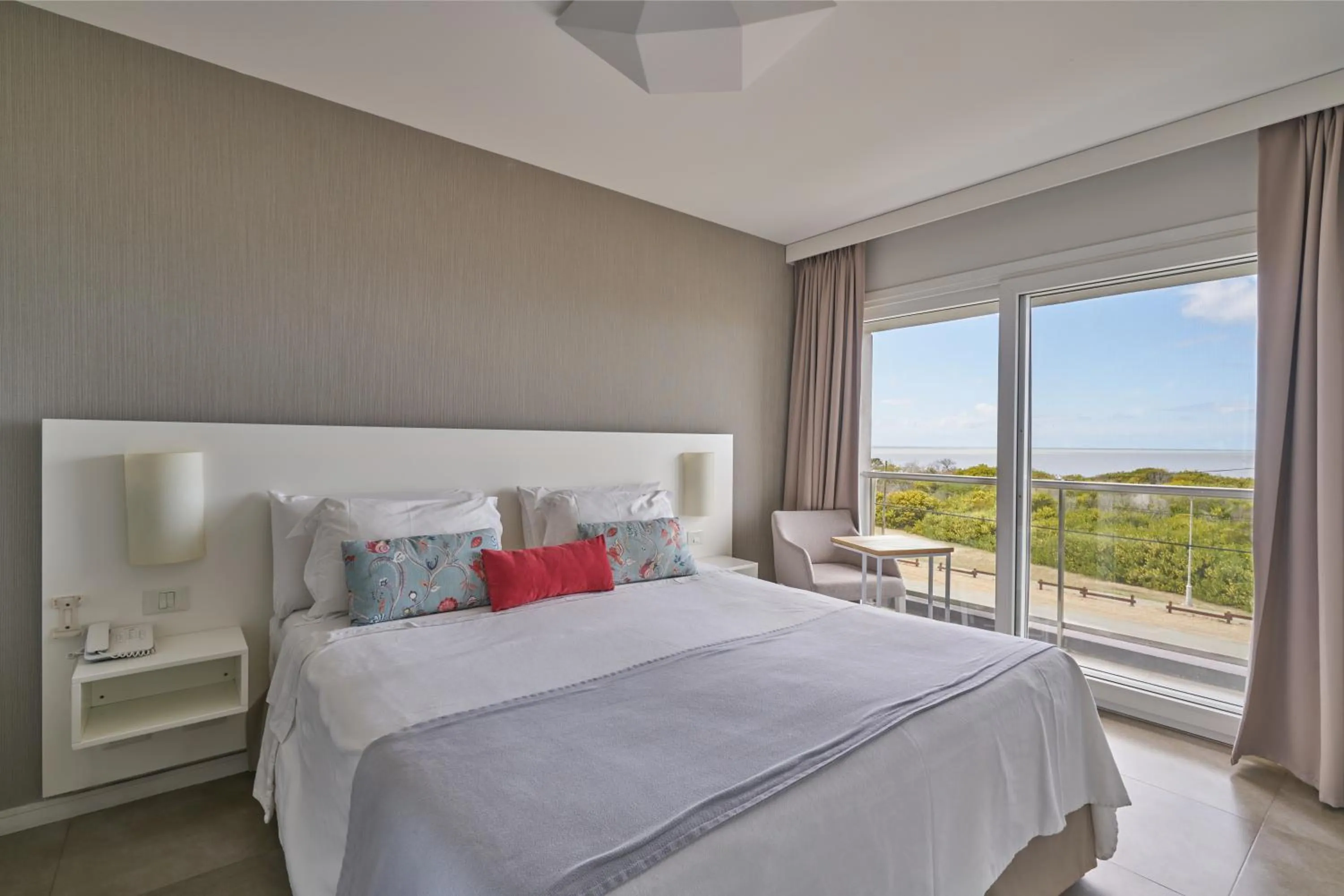 Bed in Almarena Apart & Hotel Boutique