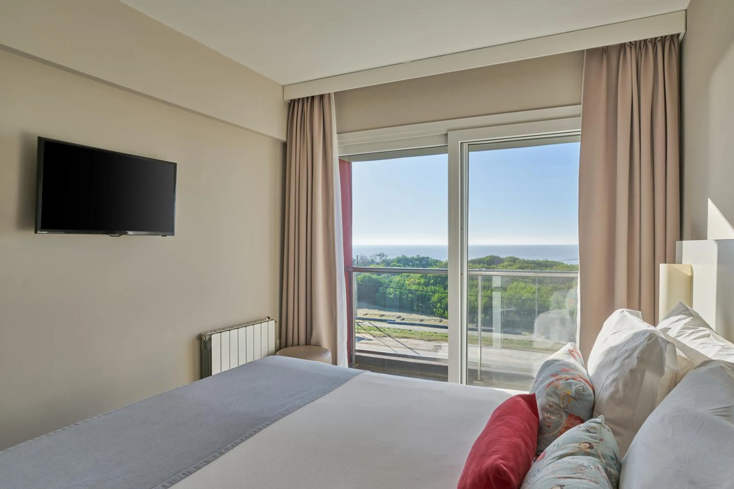 Bed in Almarena Apart & Hotel Boutique