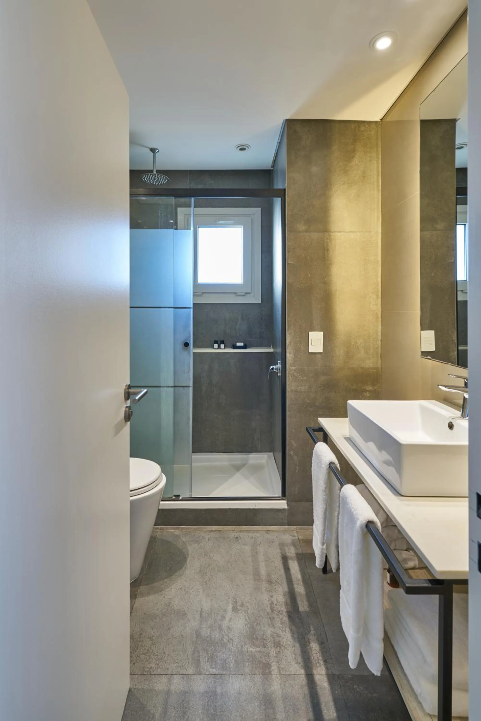 Shower in Almarena Apart & Hotel Boutique