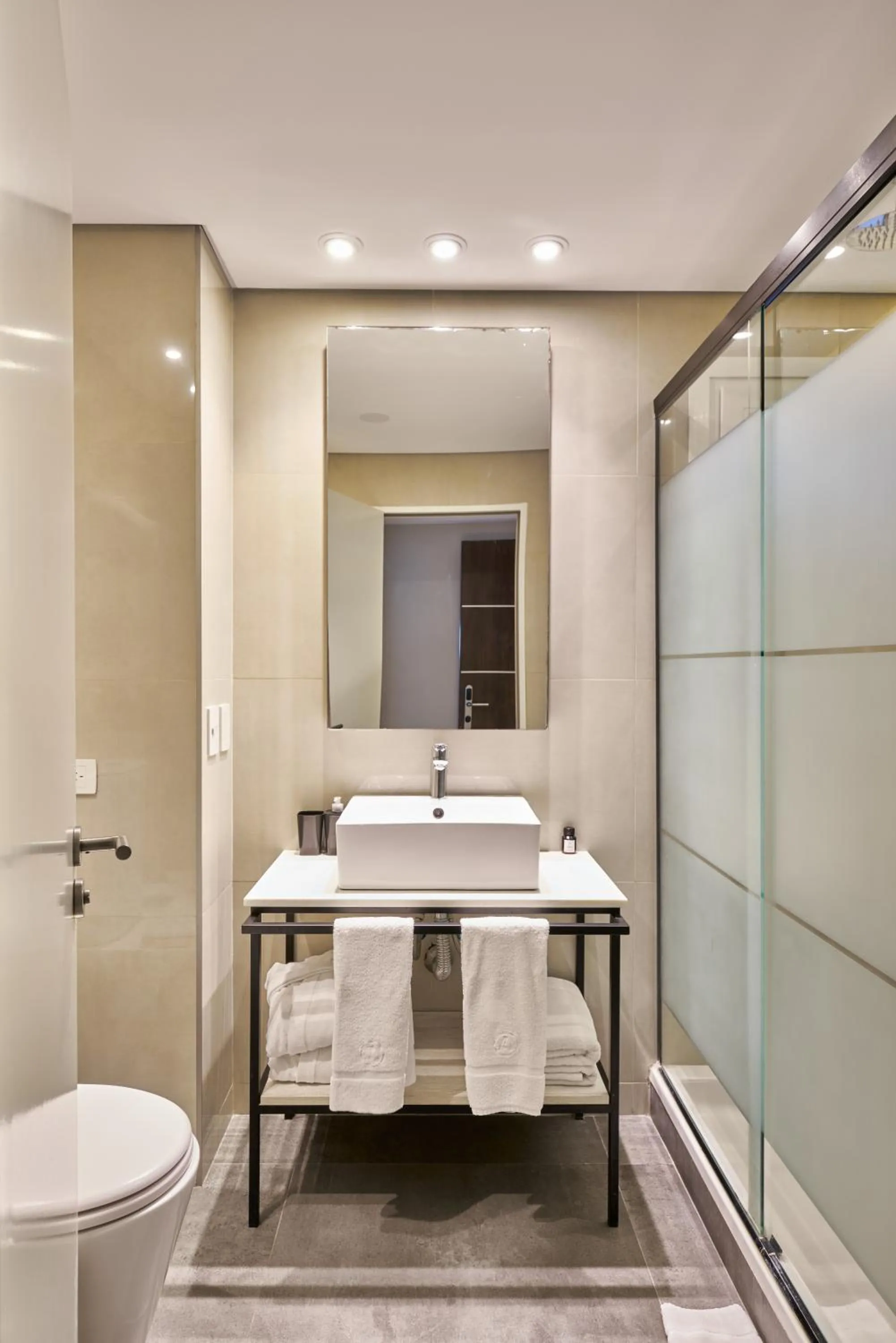 Shower in Almarena Apart & Hotel Boutique
