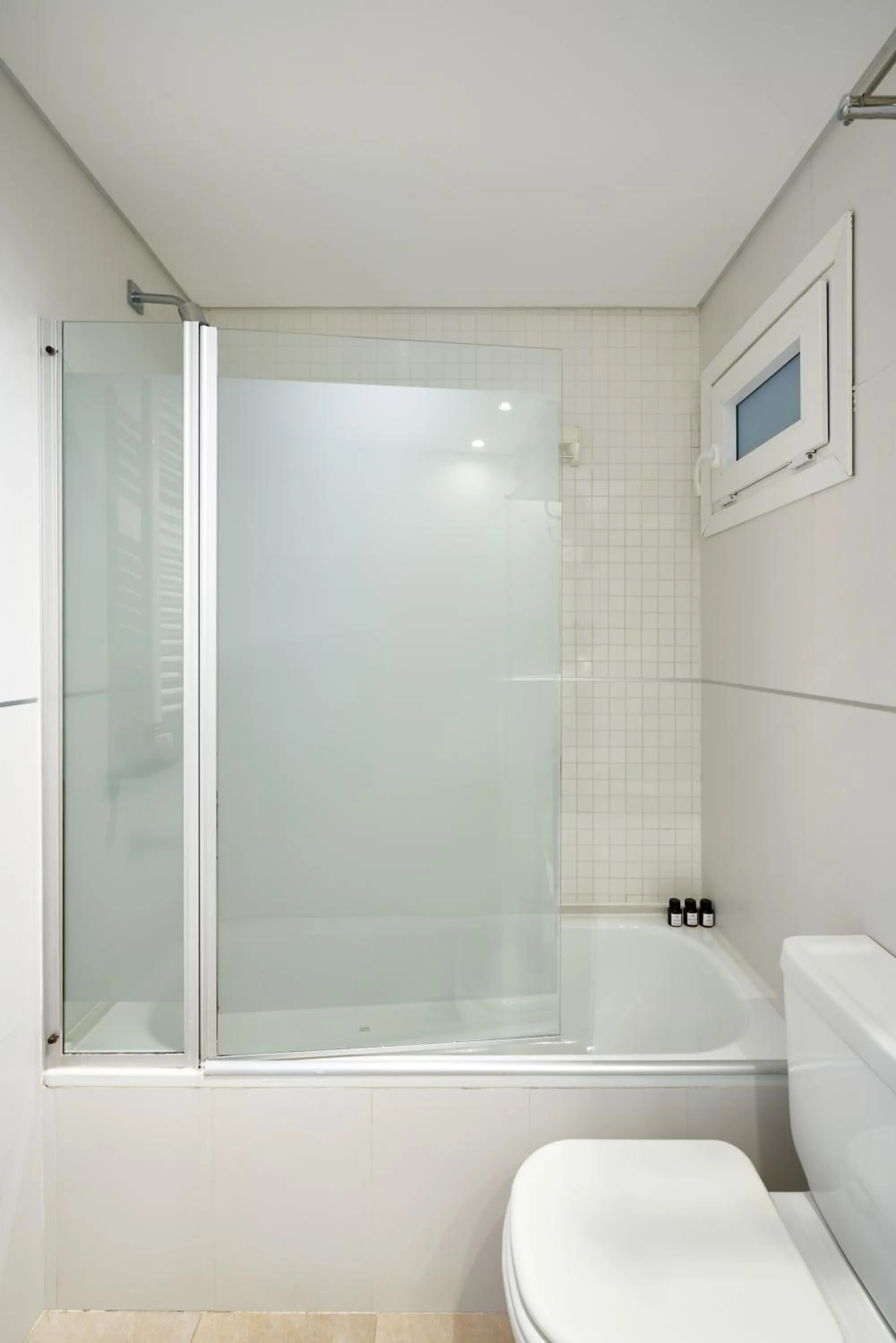 Bath in Almarena Apart & Hotel Boutique