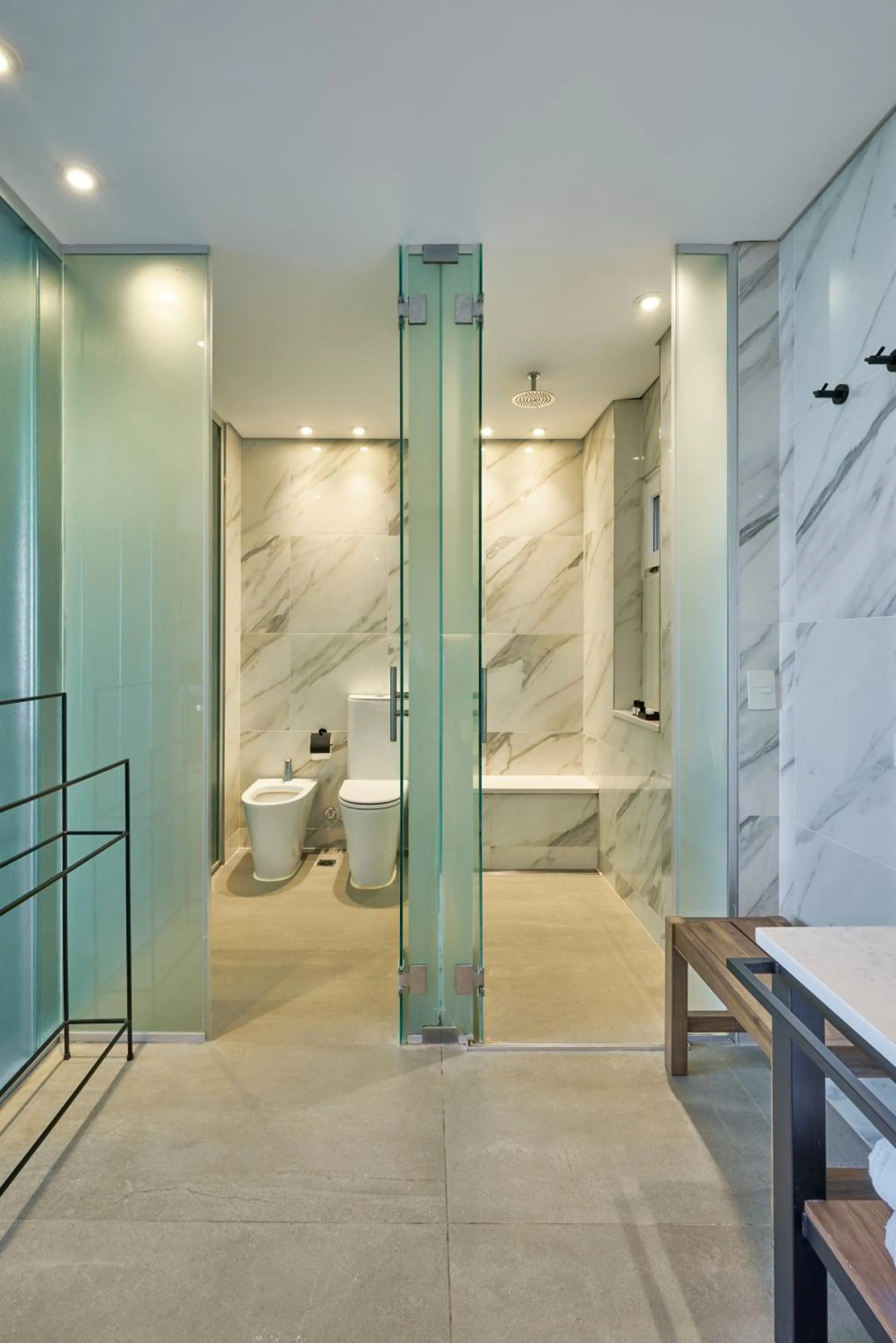 Shower in Almarena Apart & Hotel Boutique