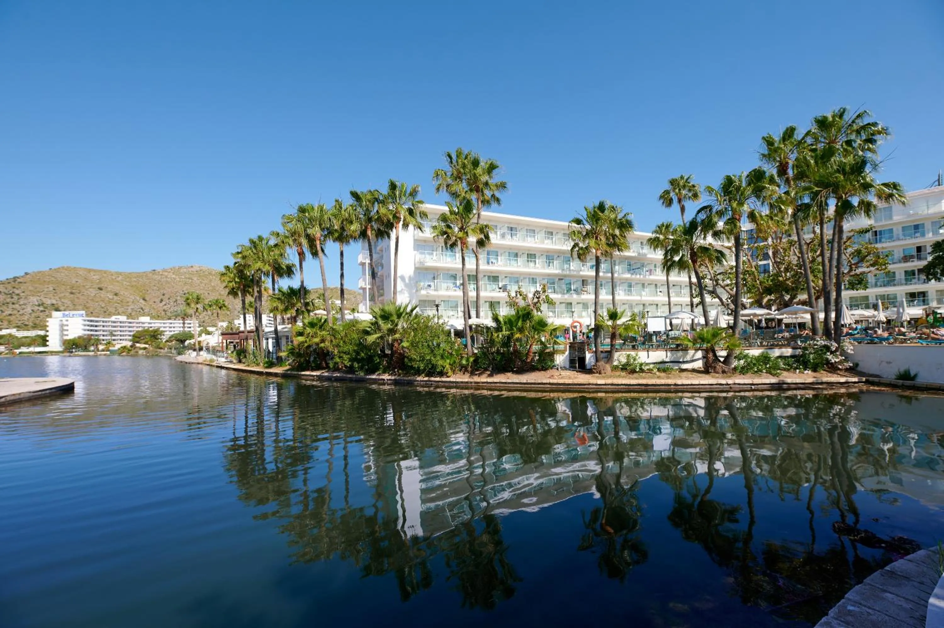 Property building in Alua Boccaccio