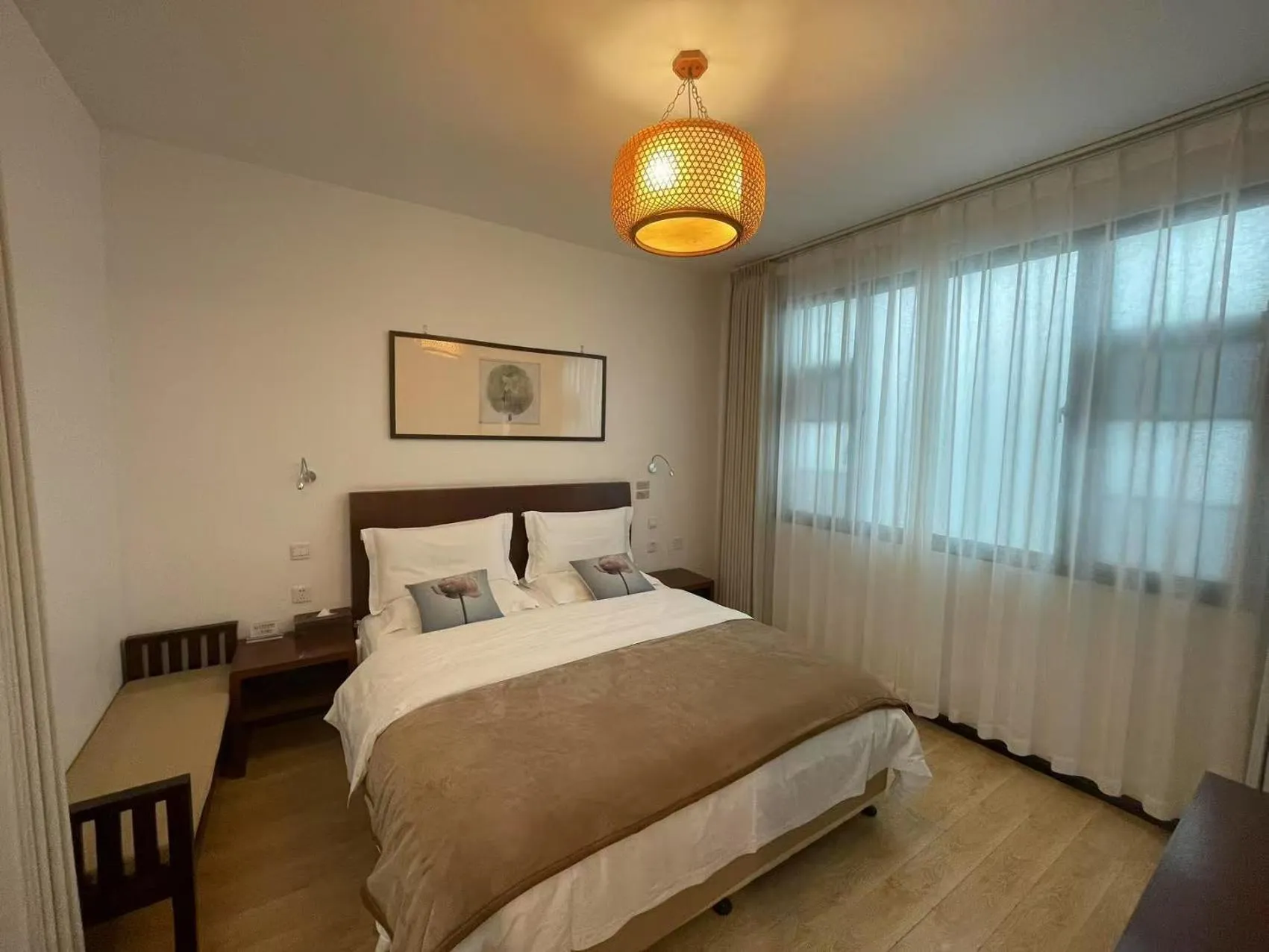 Bed in Dali Yanyuan Mountain Retreat