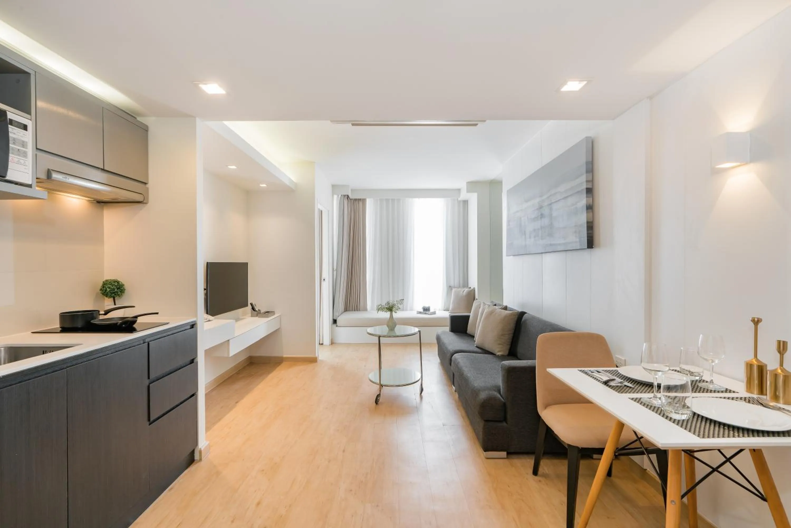 TV and multimedia in Aster Hotel and Residence by At Mind