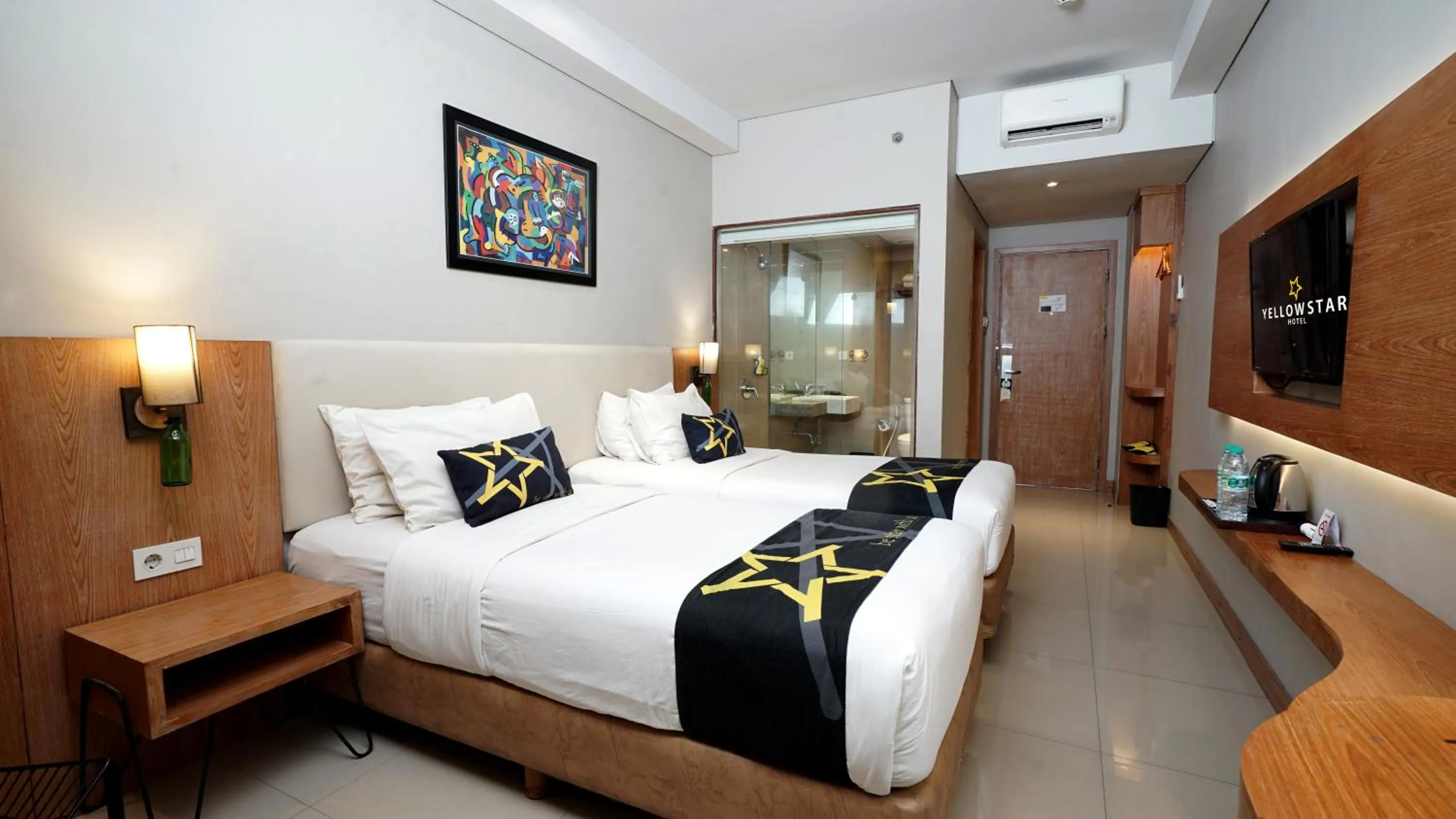 Bedroom, Bed in Yellow Star Gejayan Hotel