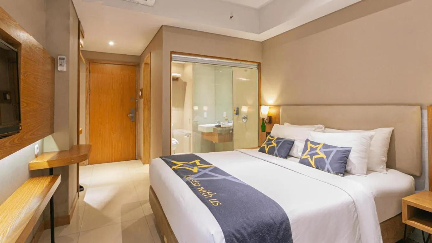 Bedroom, Bed in Yellow Star Gejayan Hotel