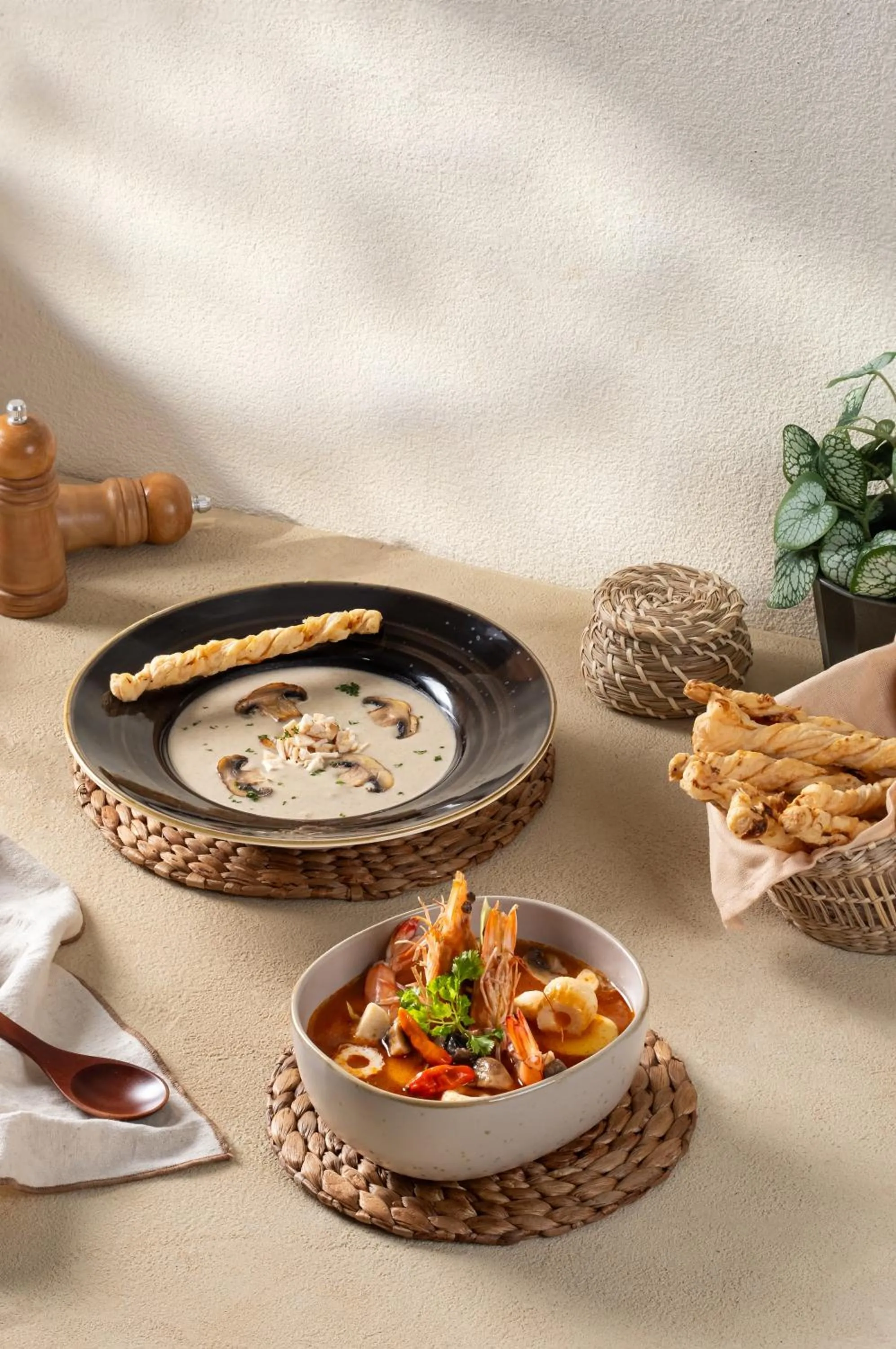 Restaurant/places to eat in Premier Place Surabaya Airport