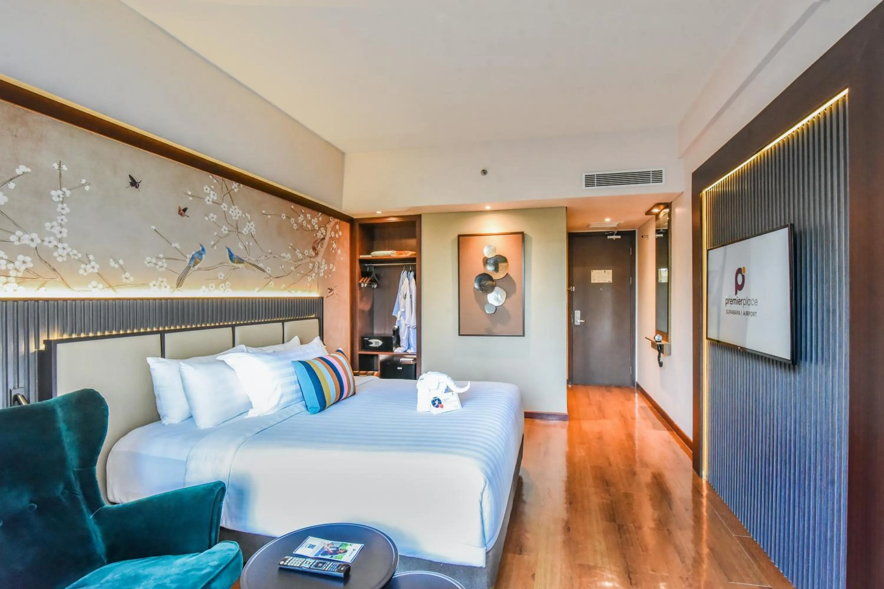 Bed in Premier Place Surabaya Airport