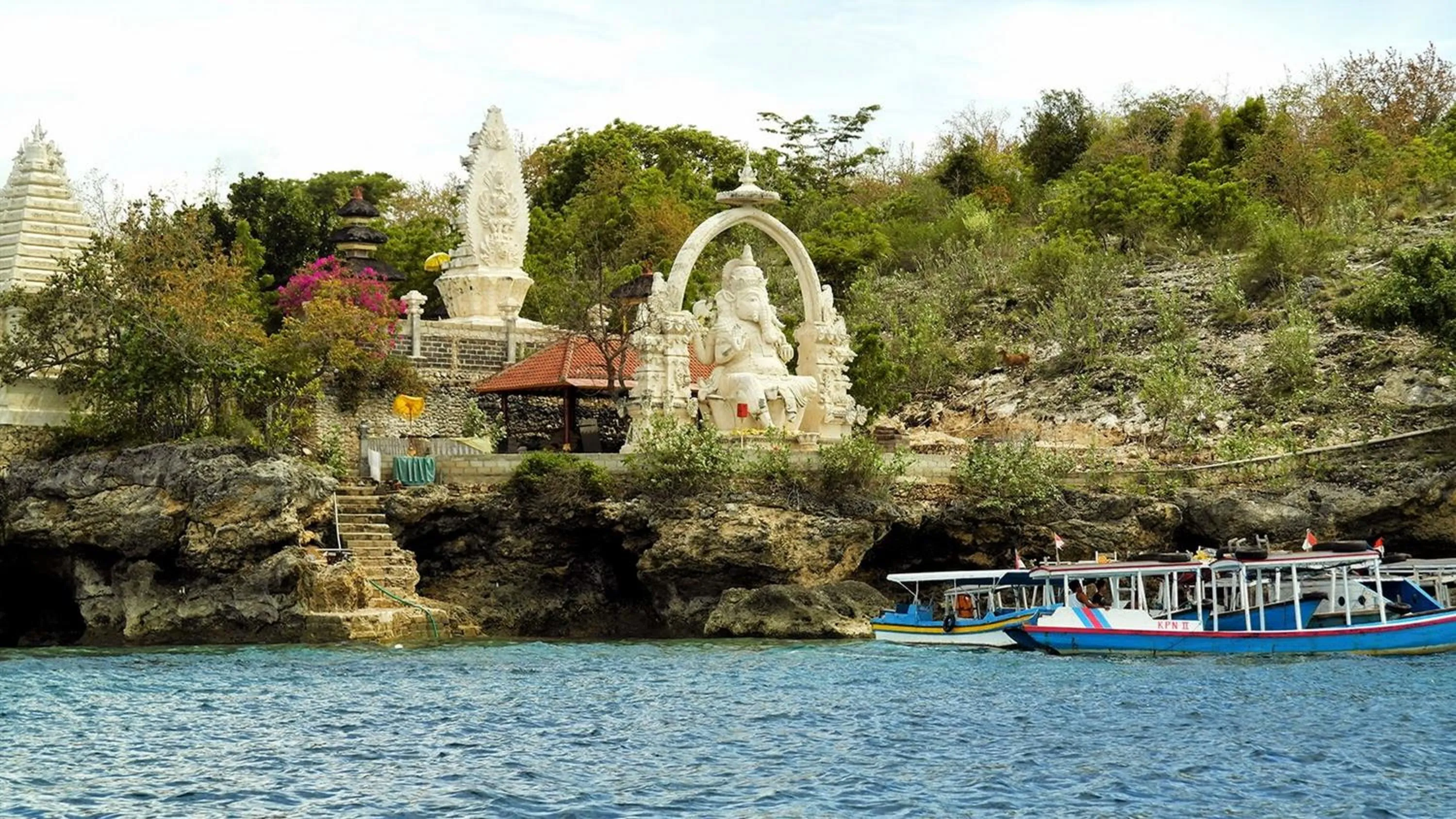 Diving in Funky Place