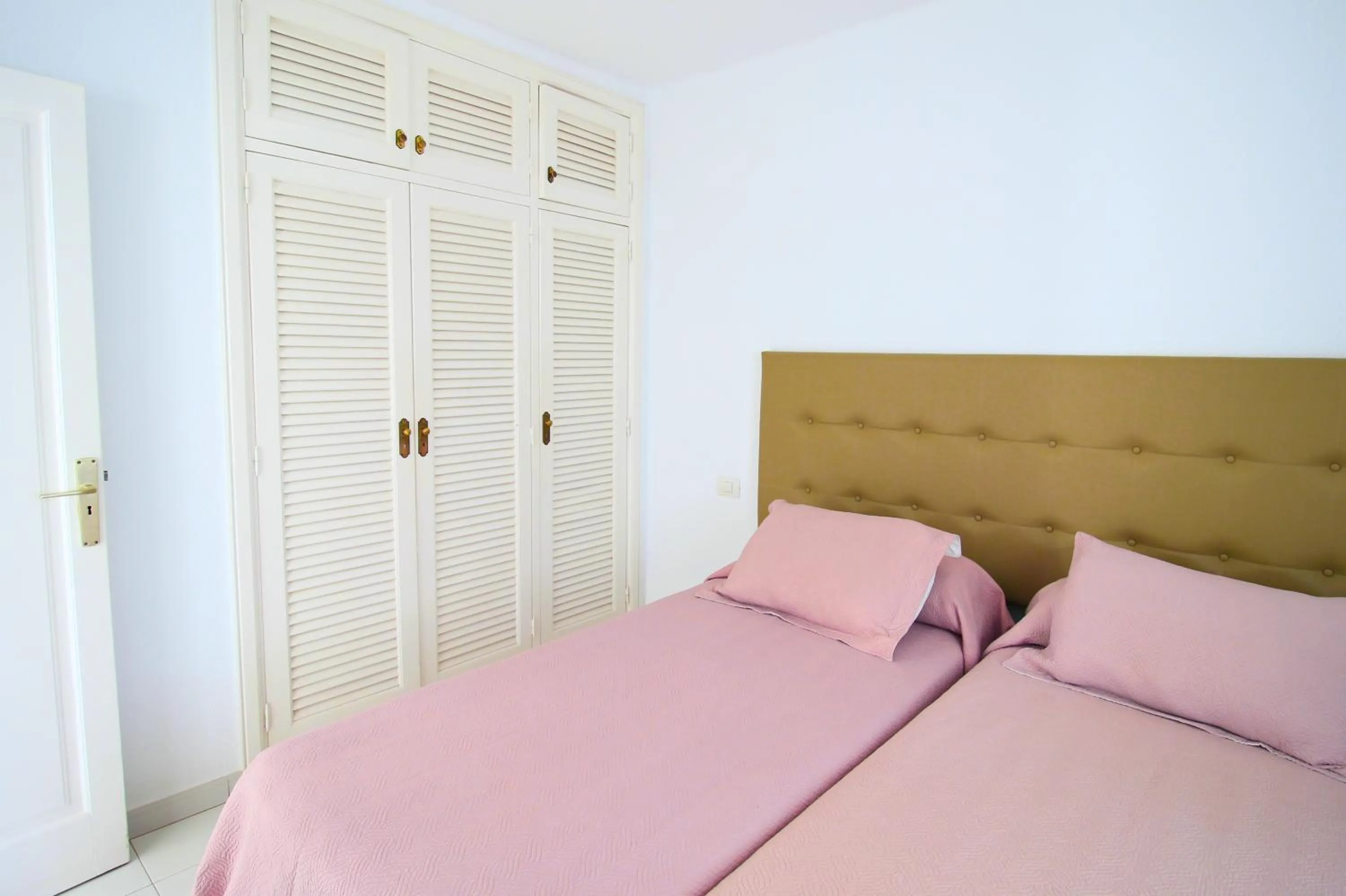 Bed in Apartamentos Corona Mar