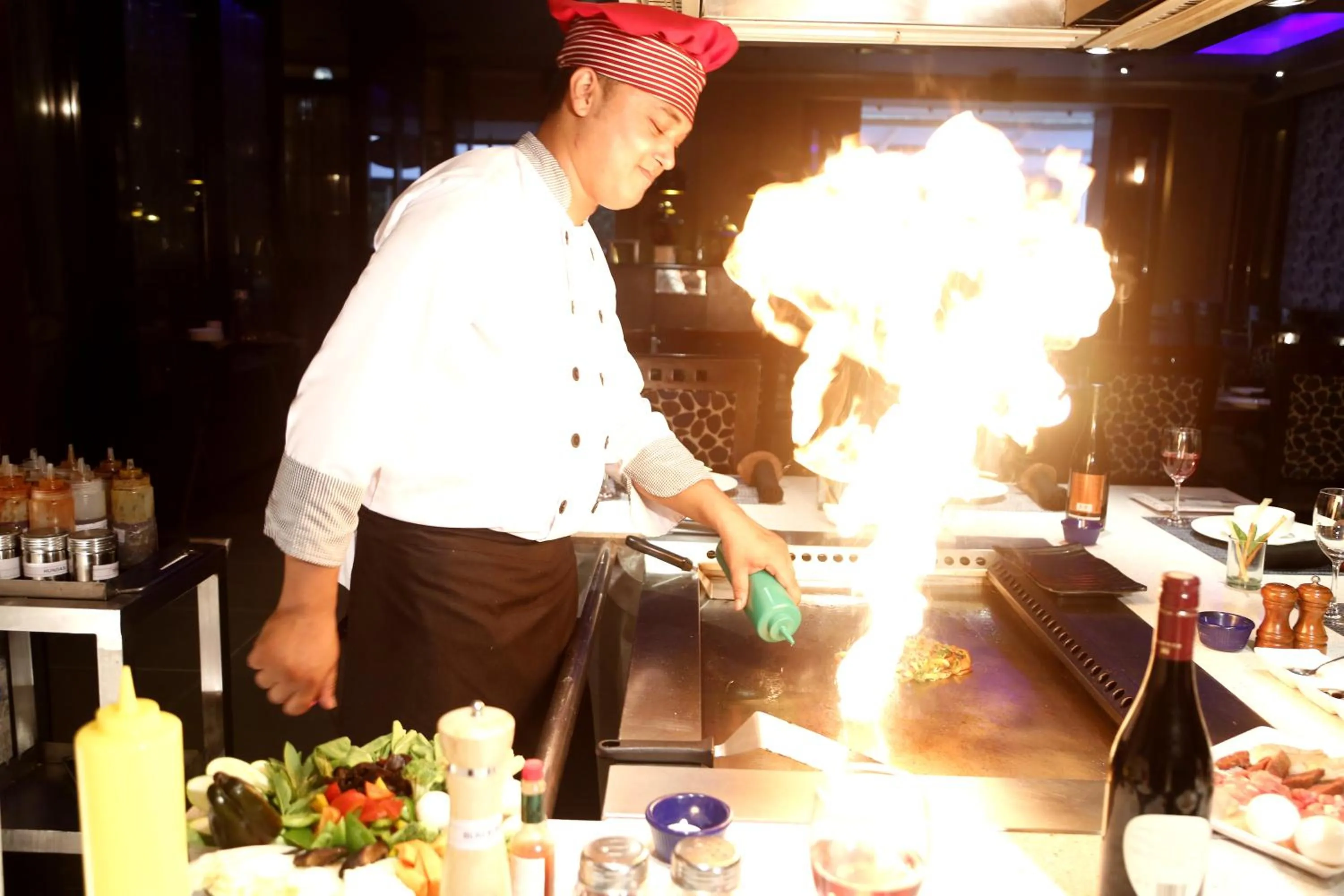 Restaurant/places to eat in Regent Park Hotel