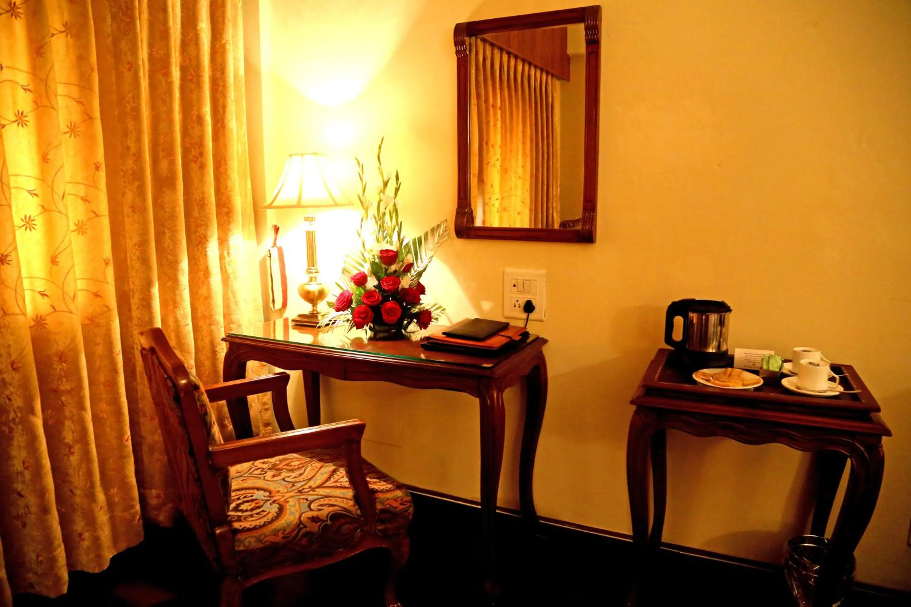 Photo of the whole room in Regent Park Hotel