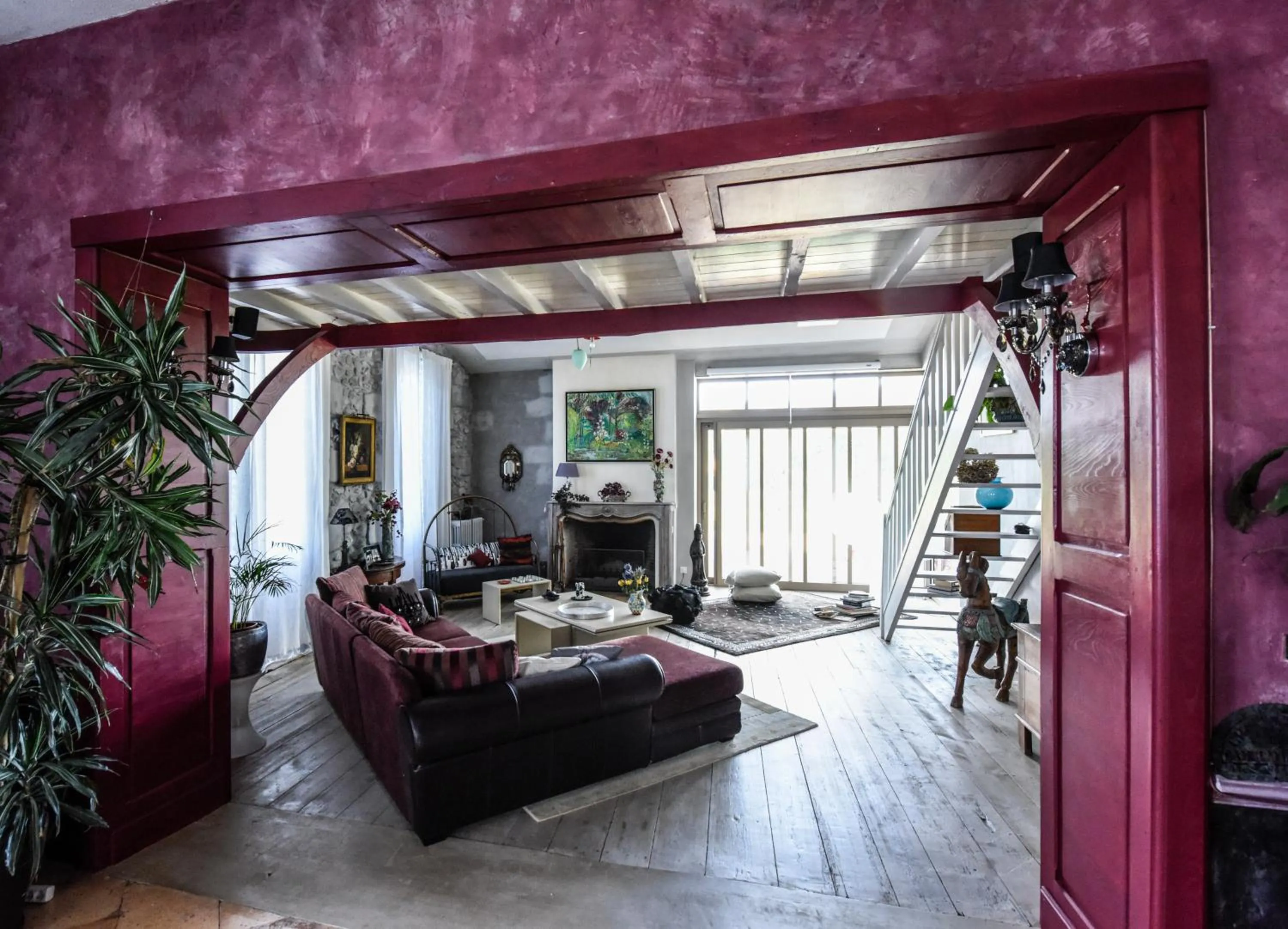 Seating area in Château Du Tasta
