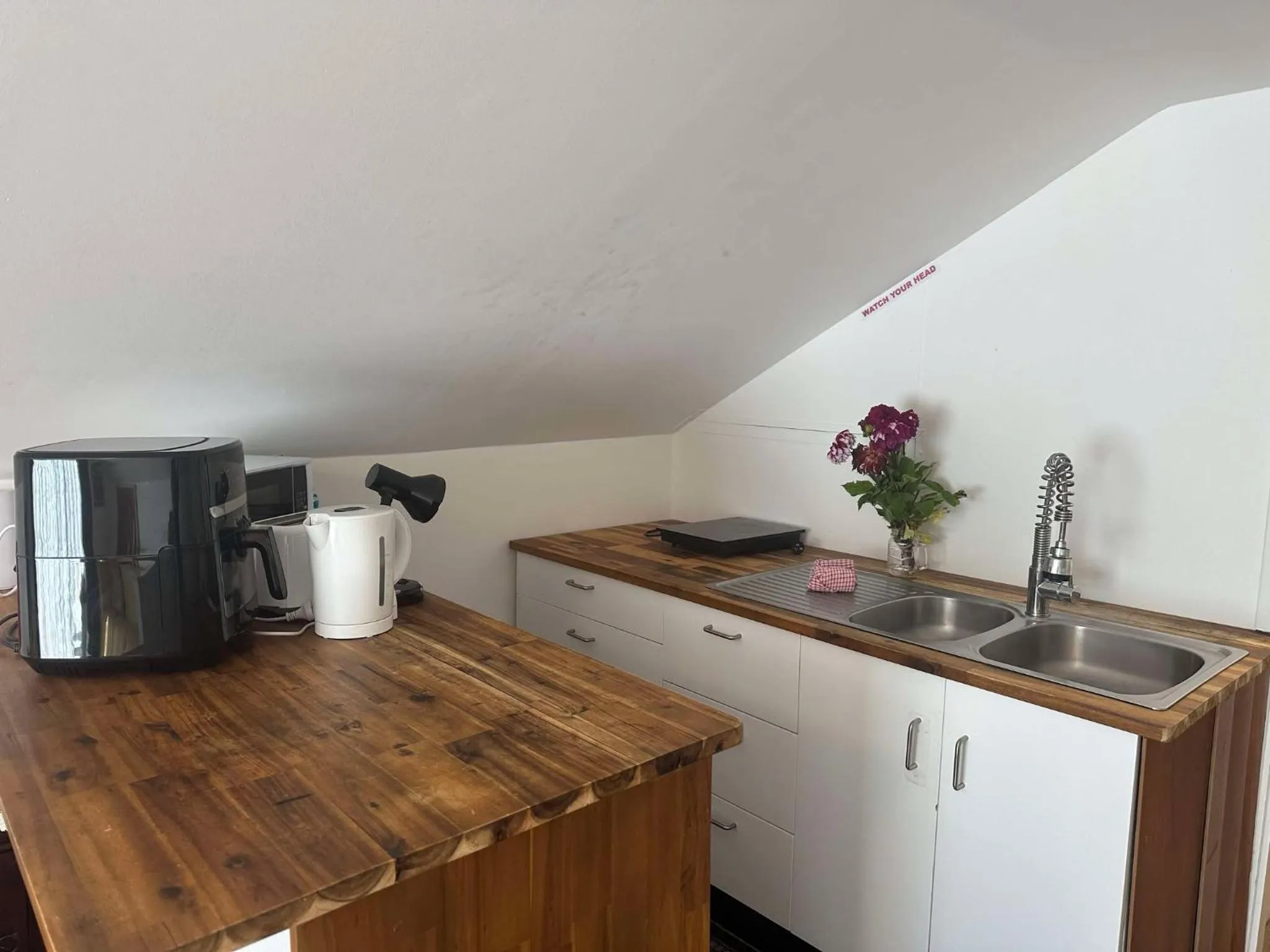 Coffee/tea facilities in Brooklyn Motel