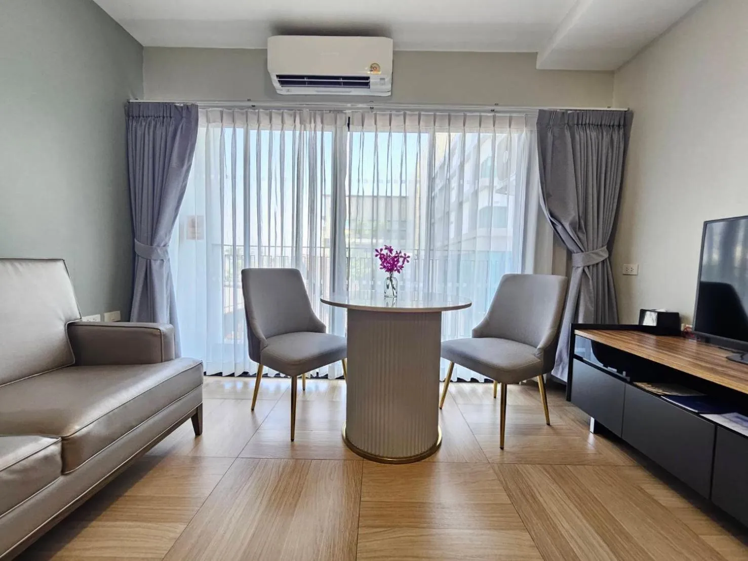 Living room in Chiva Bangkok Hotel