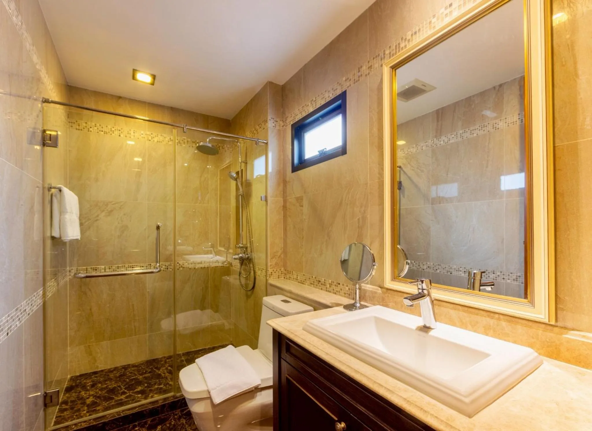 Shower in Chiva Bangkok Hotel