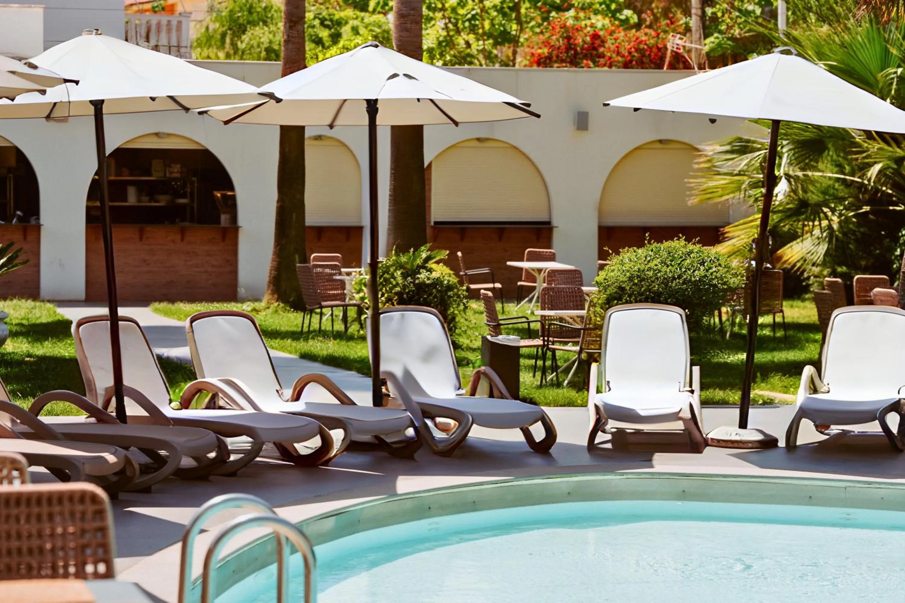 Swimming pool in Flower Hotels & Resorts