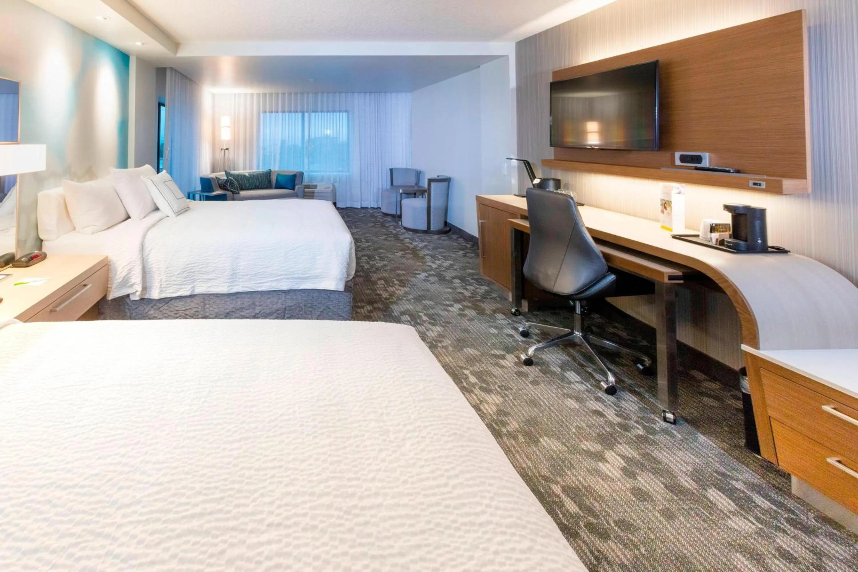 Photo of the whole room, Bed in Courtyard by Marriott St. Augustine Beach