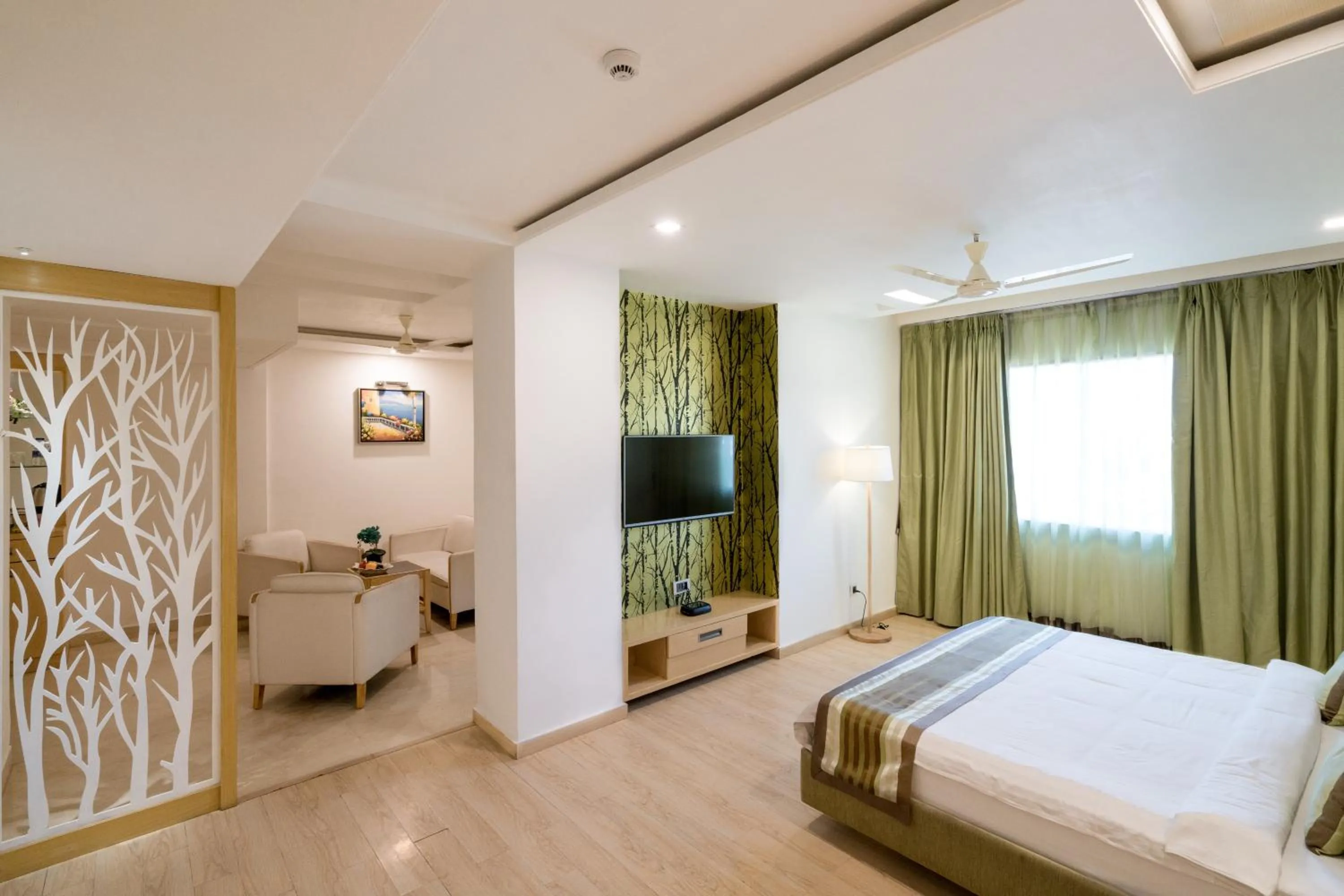 Bedroom in Hotel LN Courtyard