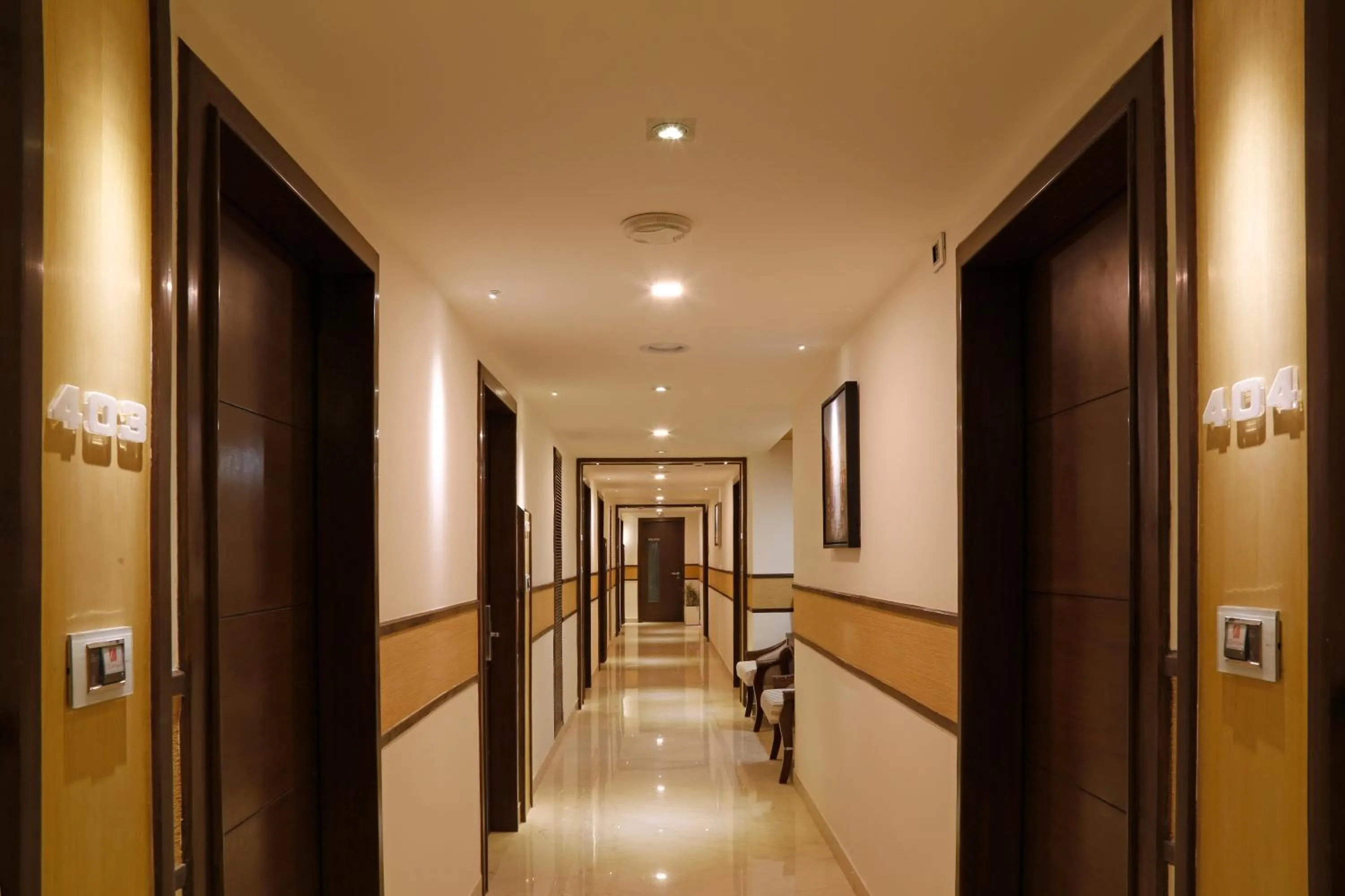 Area and facilities in Hotel LN Courtyard