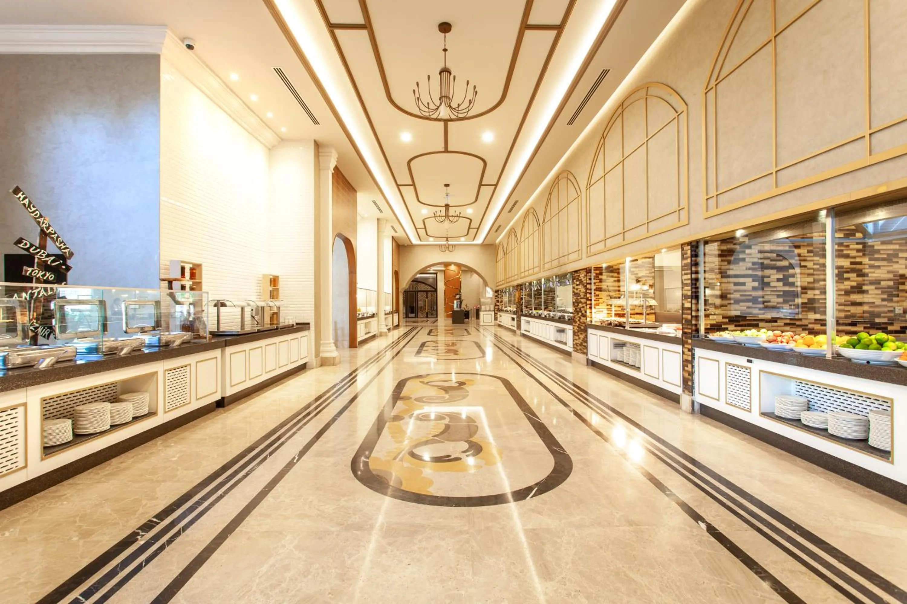 Restaurant/places to eat in Haydarpasha Palace Hotel