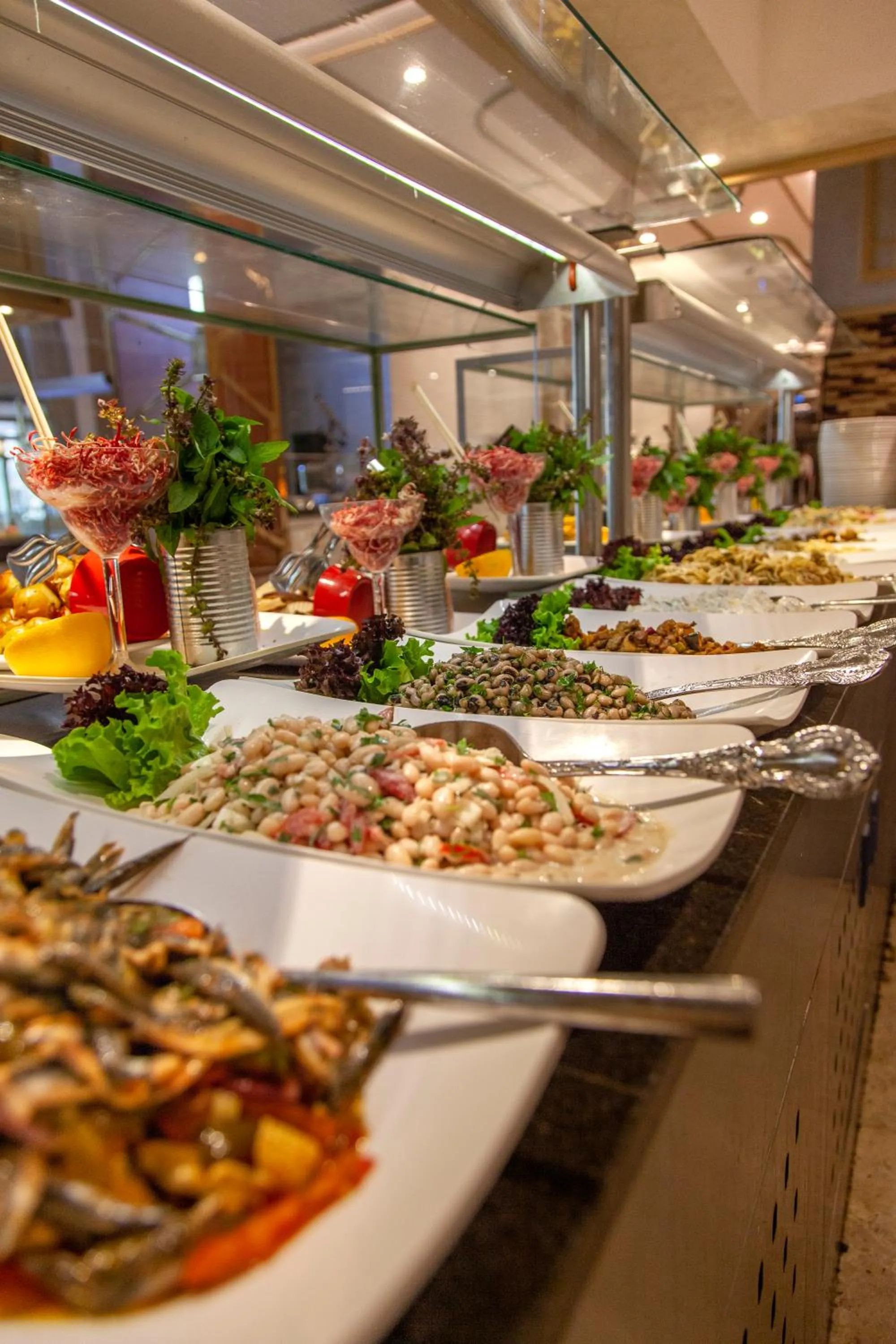 Restaurant/places to eat in Haydarpasha Palace Hotel