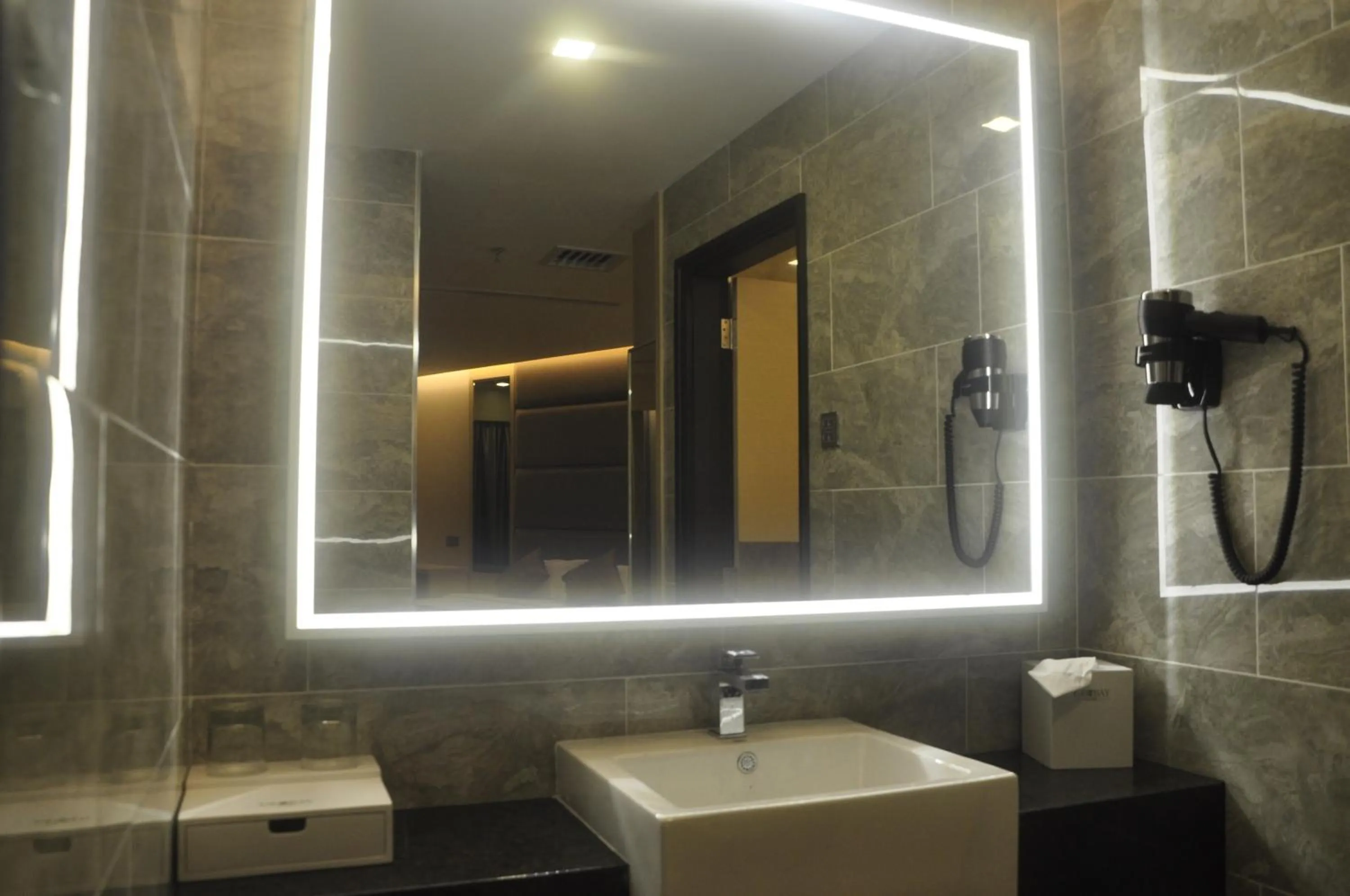 Decorative detail in Geobay Hotel