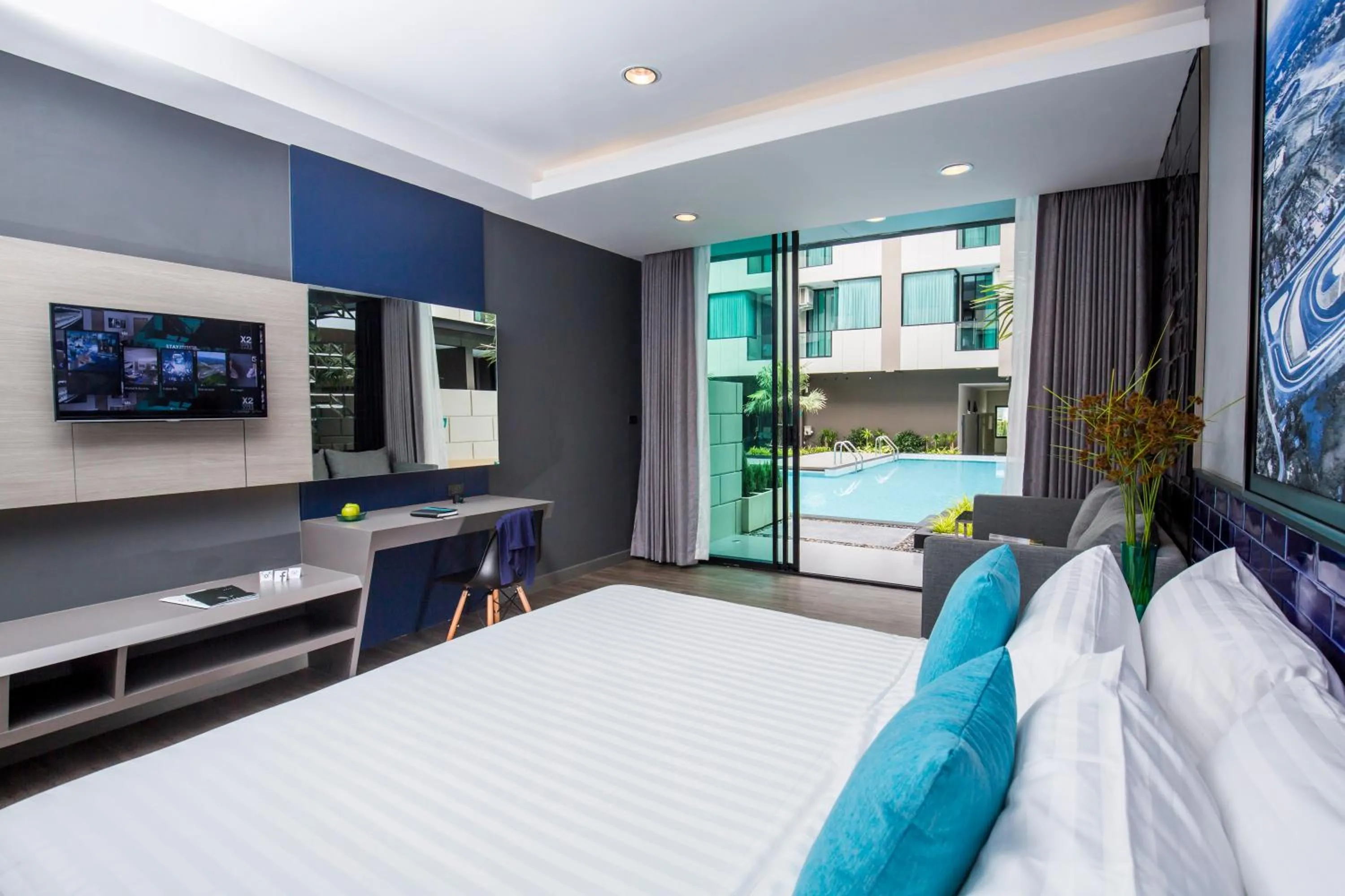 Bedroom, Bed in The Crystal Hotel Buriram - formerly X2 Vibe Buriram