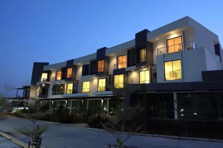 Property building in Hotel Chuan Chom The High Resort Saraburi - SHA Plus