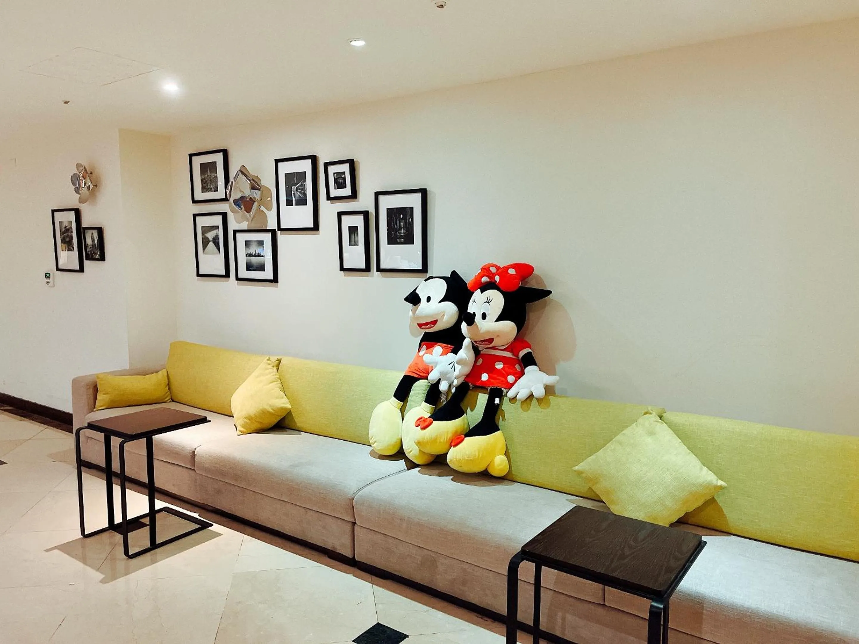 Seating area in Wemeet Hotel