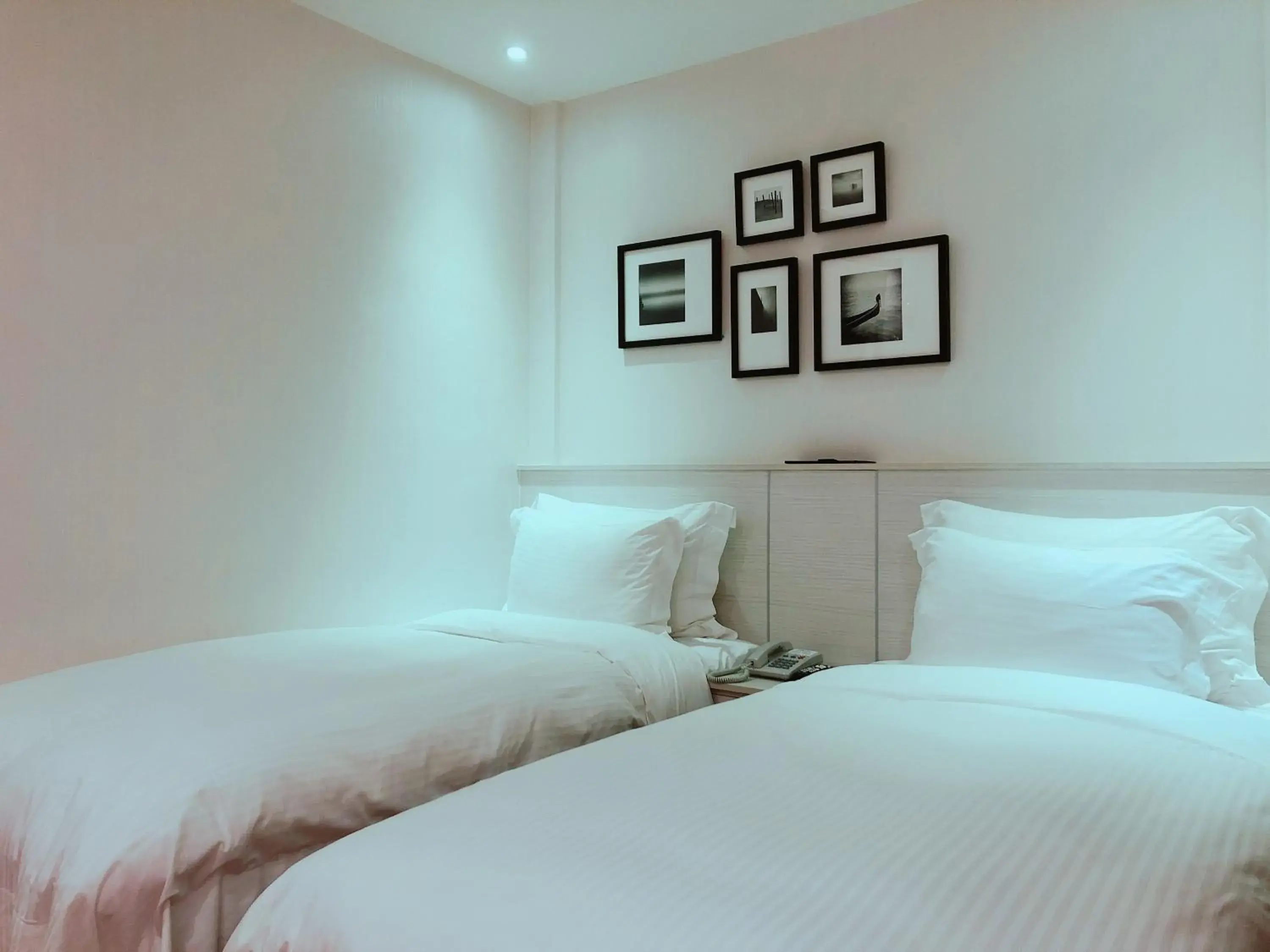 Business Twin Room in Wemeet Hotel Business Twin Room in Wemeet Hotel