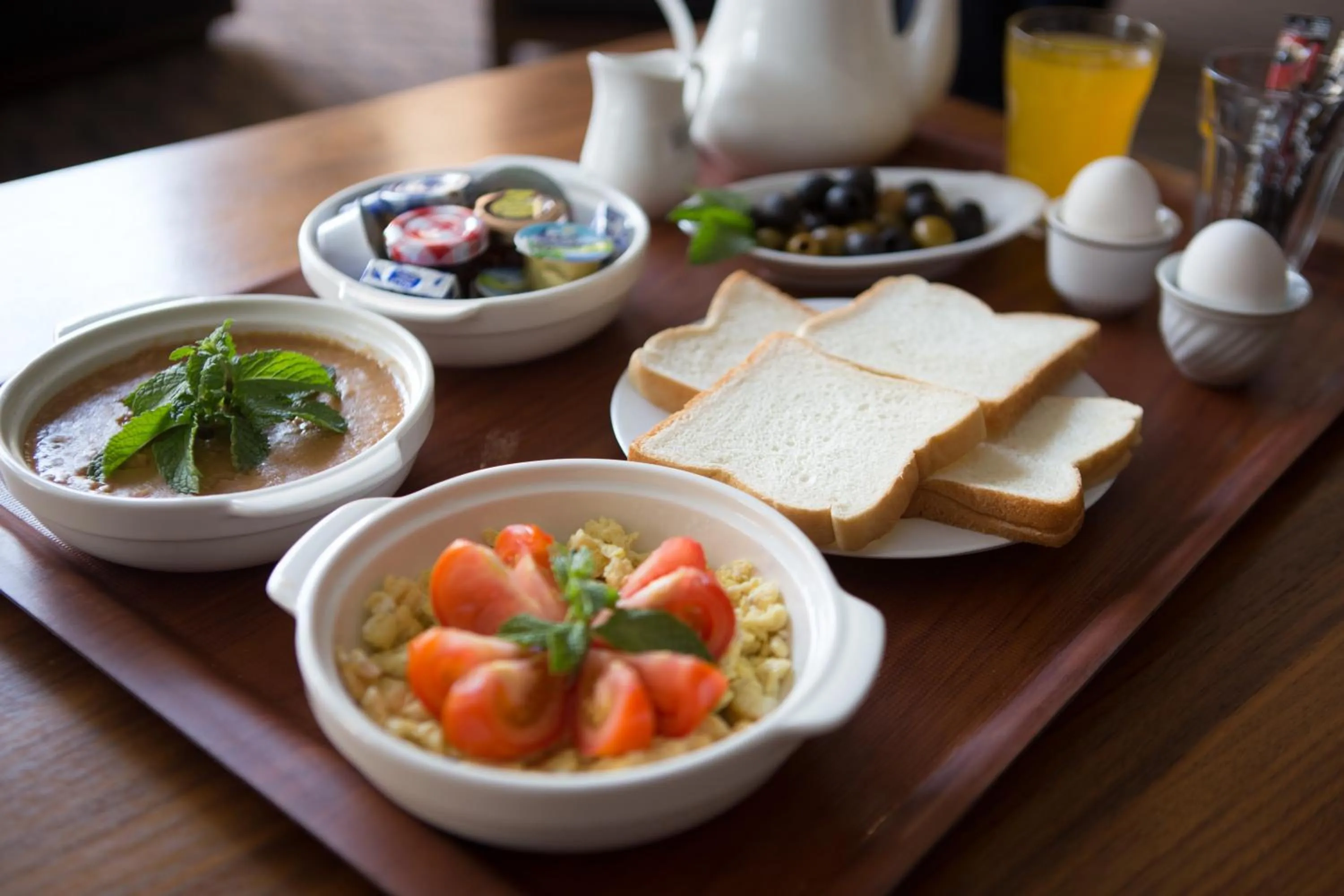 Food and drinks in Travellerinn Serviced Apartment