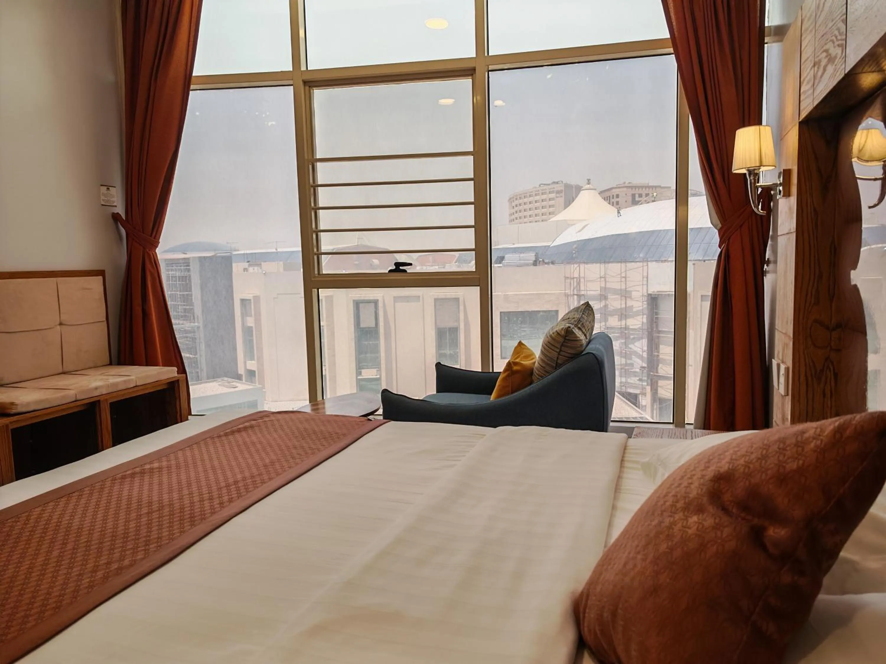 Bedroom, Bed in Travellerinn Serviced Apartment