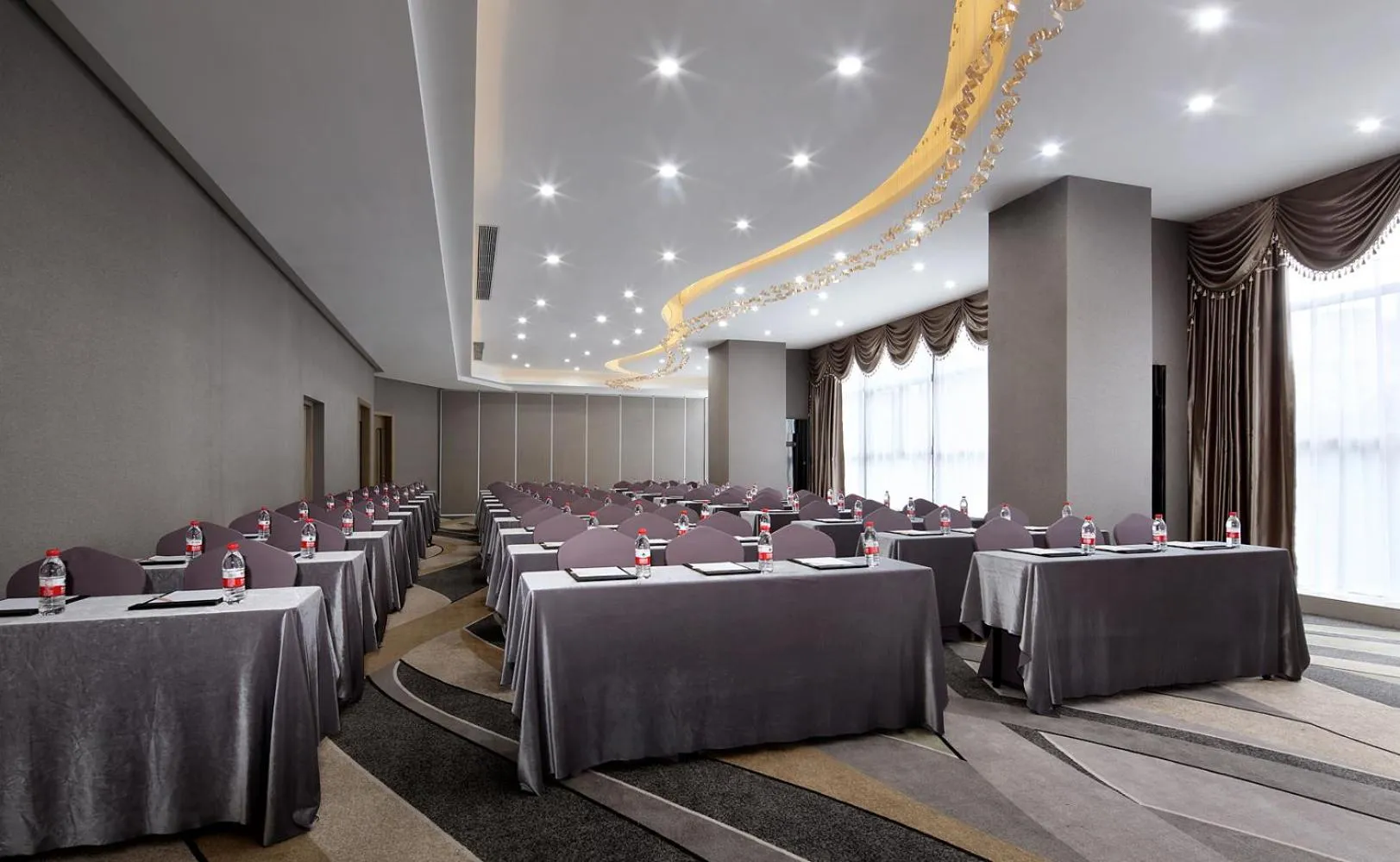 Meeting/conference room in Hongdu Hotel