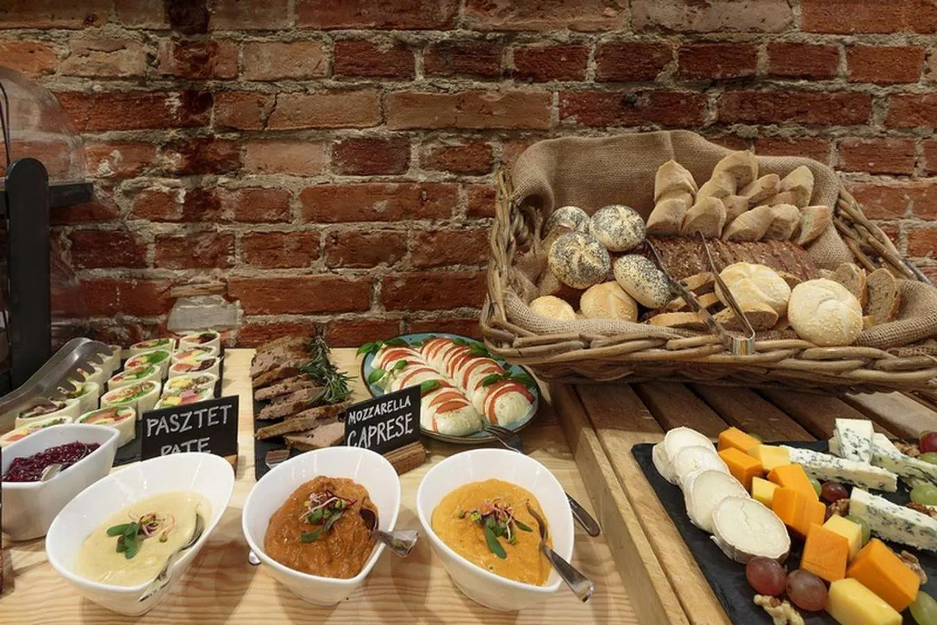 Food in Cinema Rooms - Piotrkowska